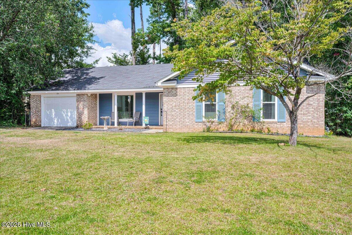 331 Candlewood Drive Property Photo 3
