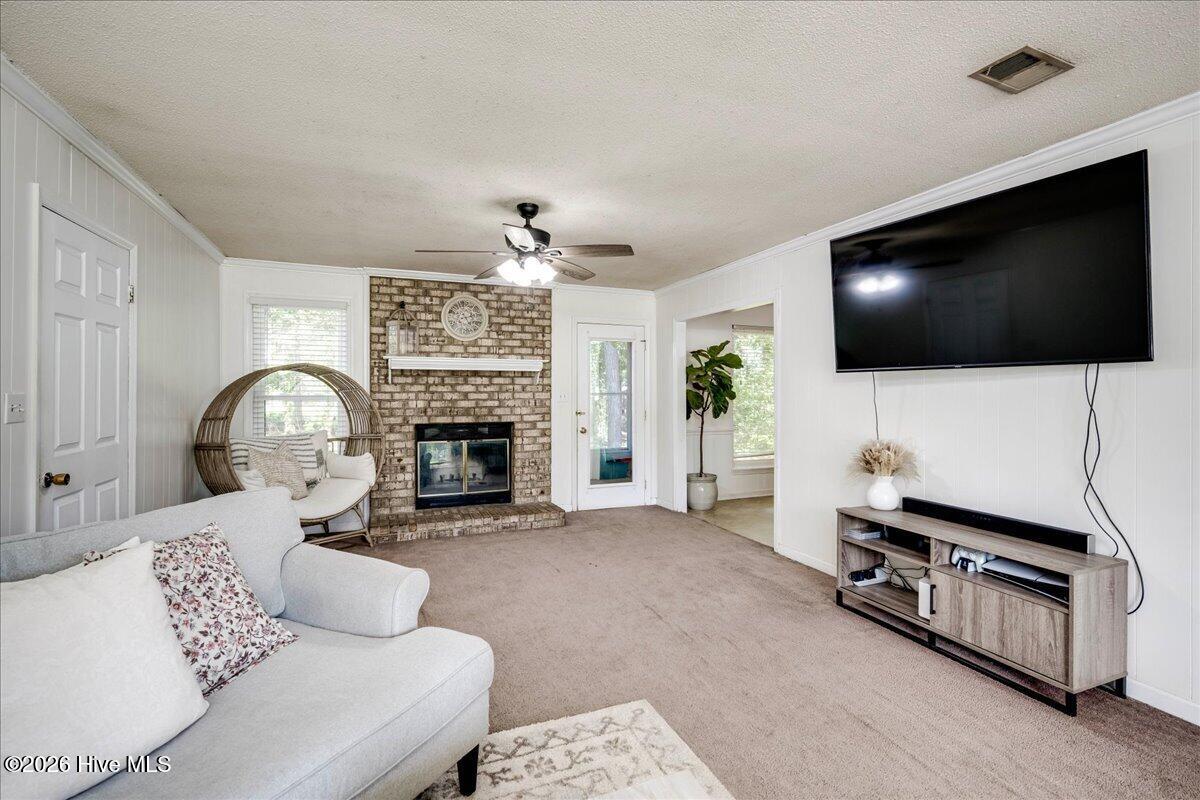 331 Candlewood Drive Property Photo 7