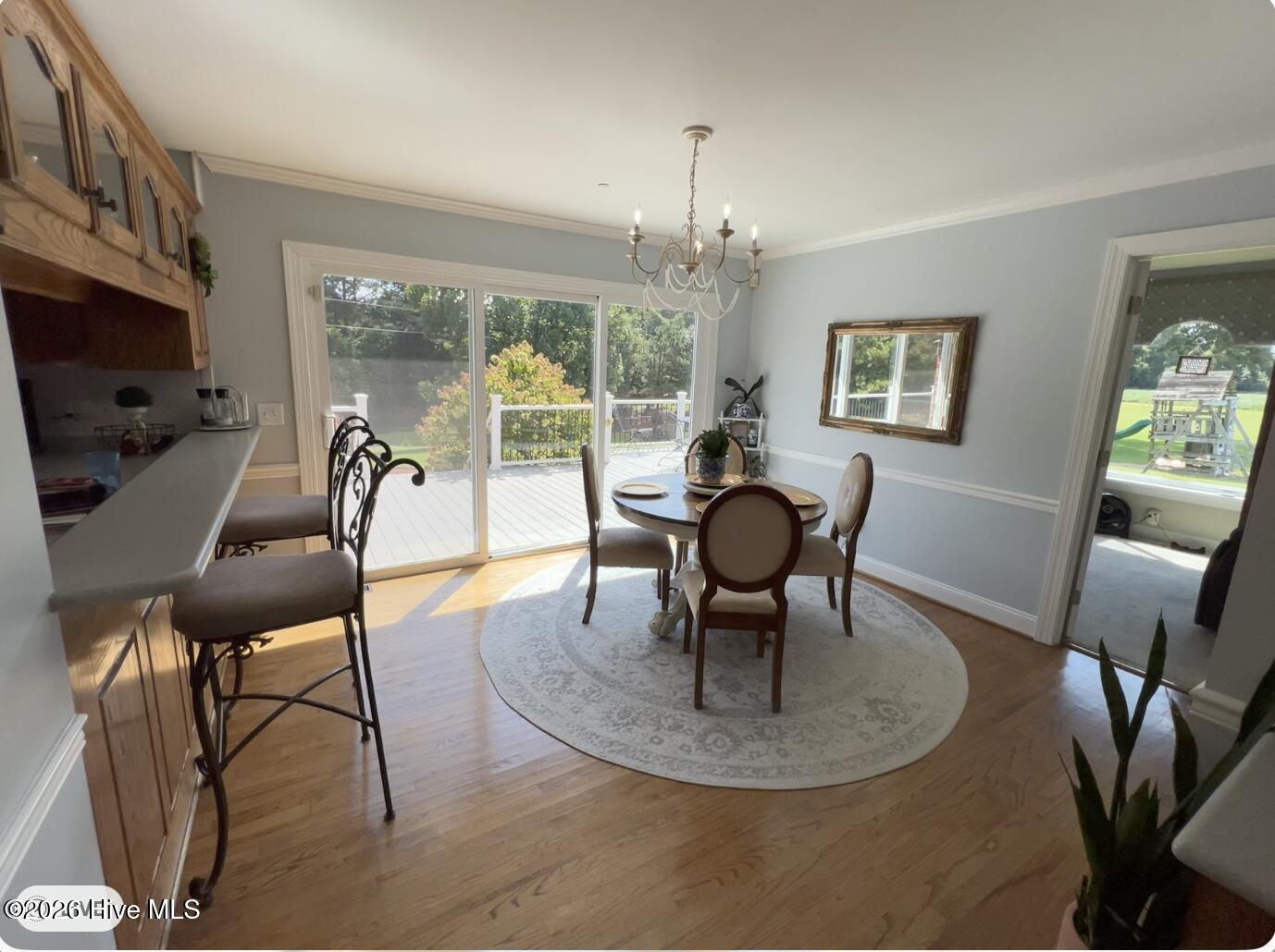642 Enoch Road Property Photo 8