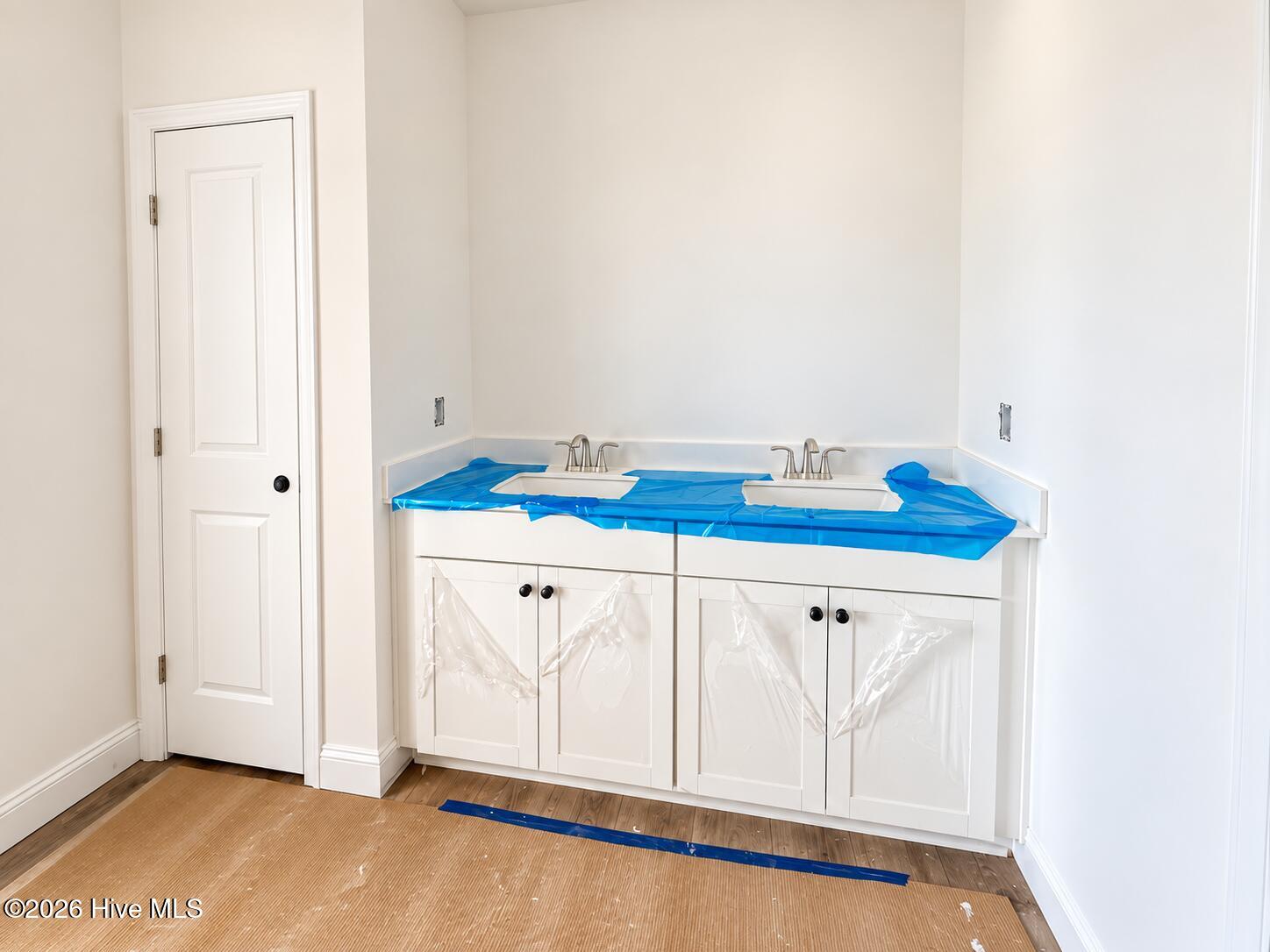 242 Harborwood Street Property Photo 8
