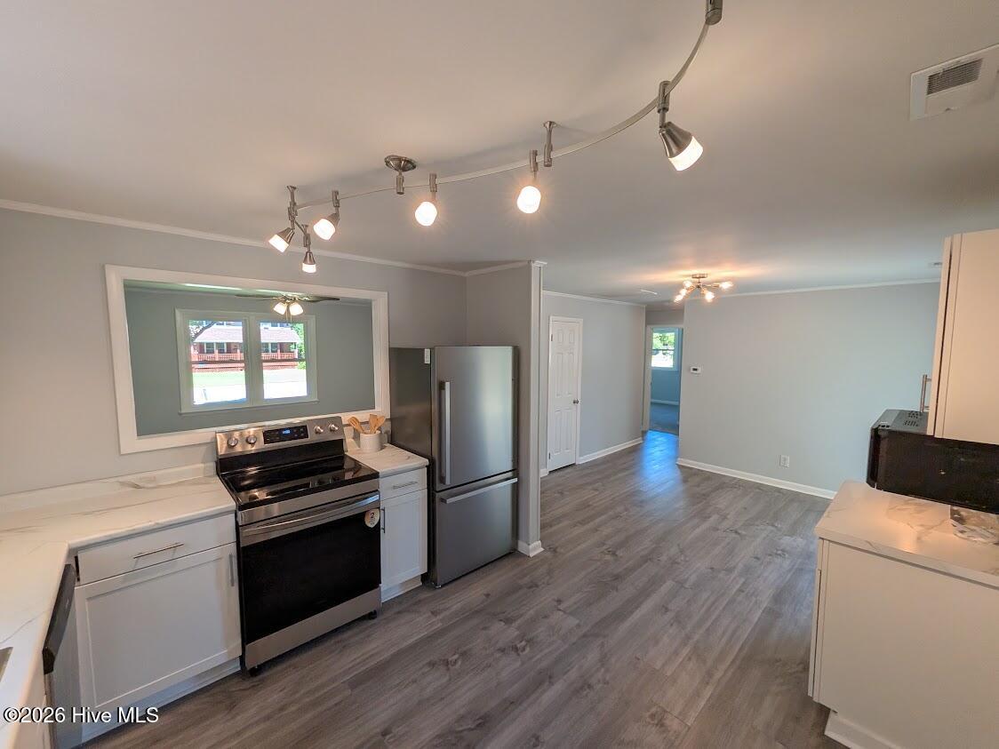 18 Bosco Drive Property Photo 10
