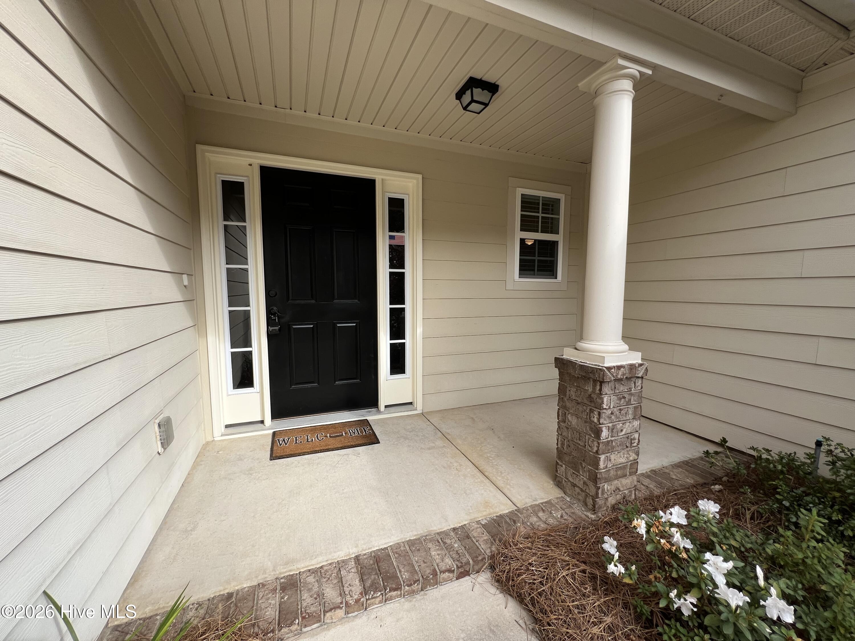 729 Wickham Drive Property Photo 5