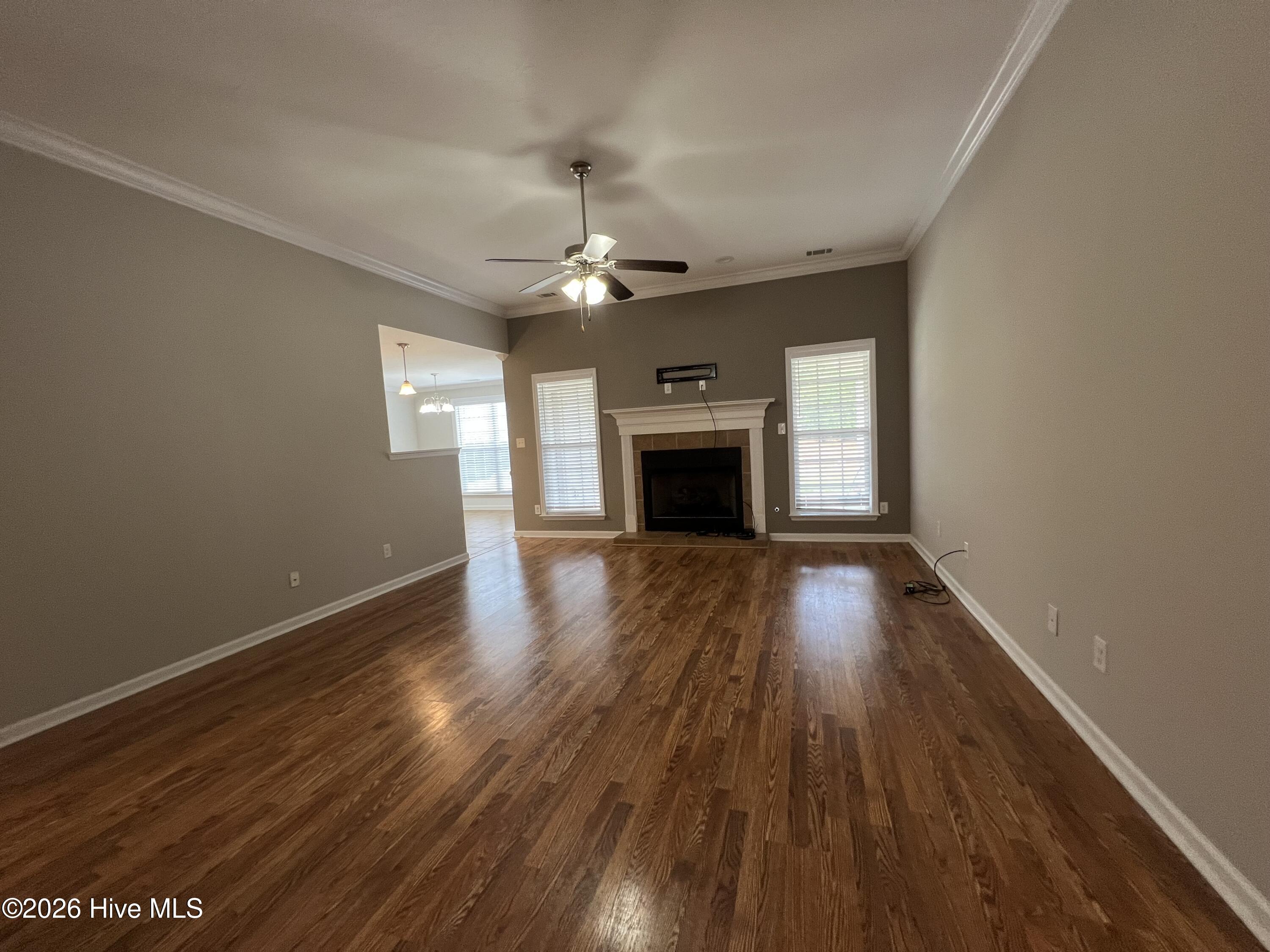 729 Wickham Drive Property Photo 6