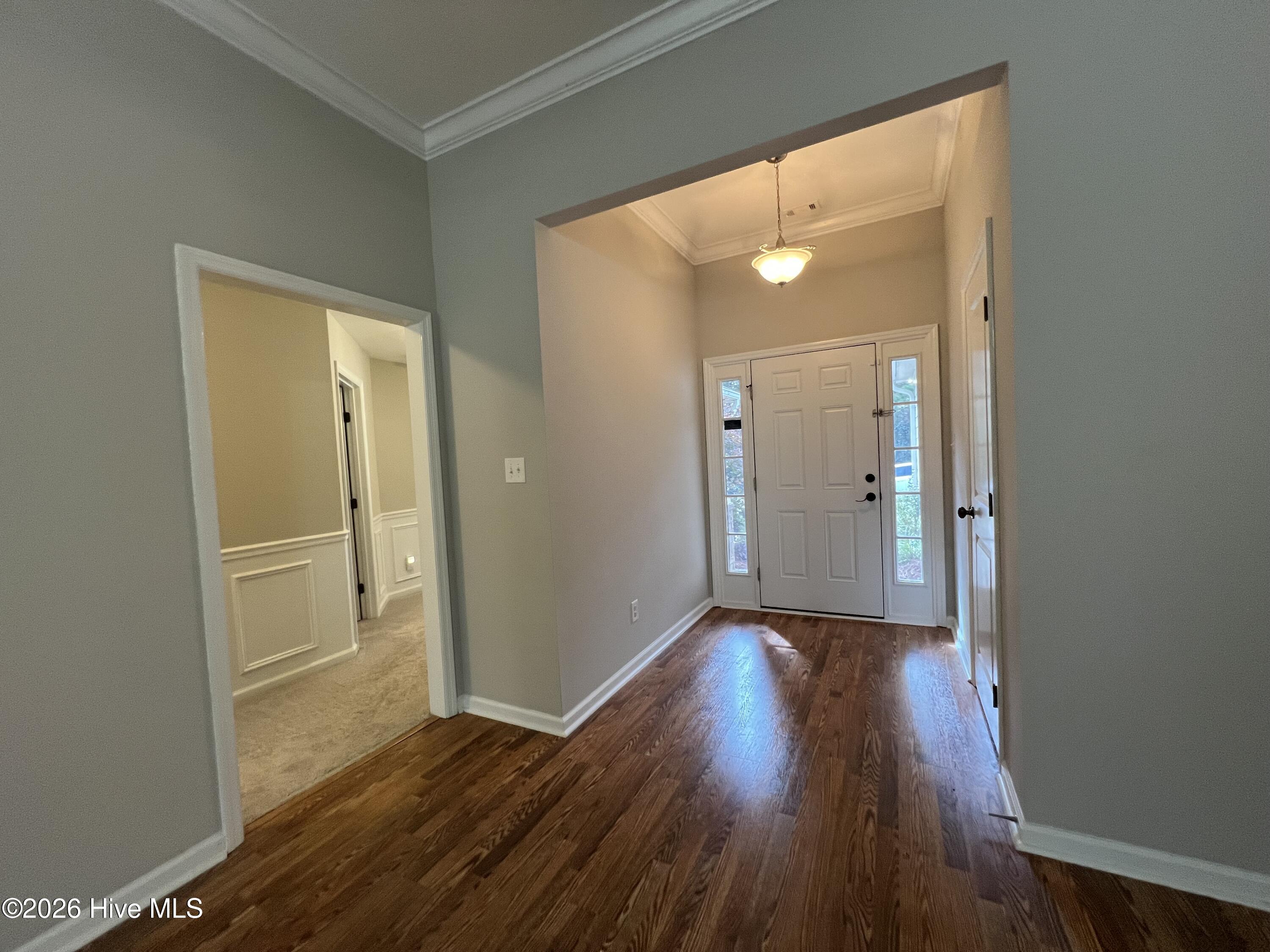 729 Wickham Drive Property Photo 8