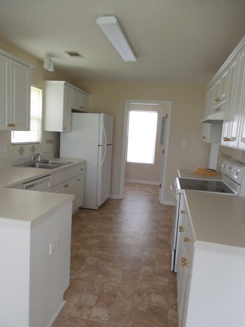 4603 Manteo Court Property Photo 4