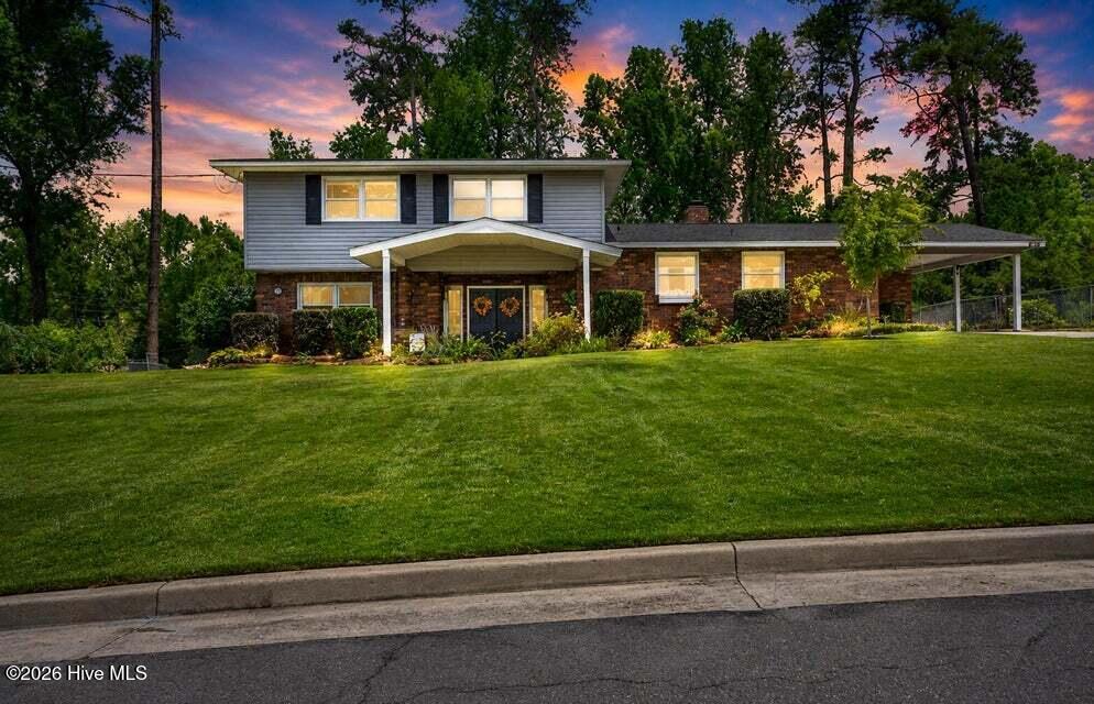 808 Brooks Drive Property Photo 1