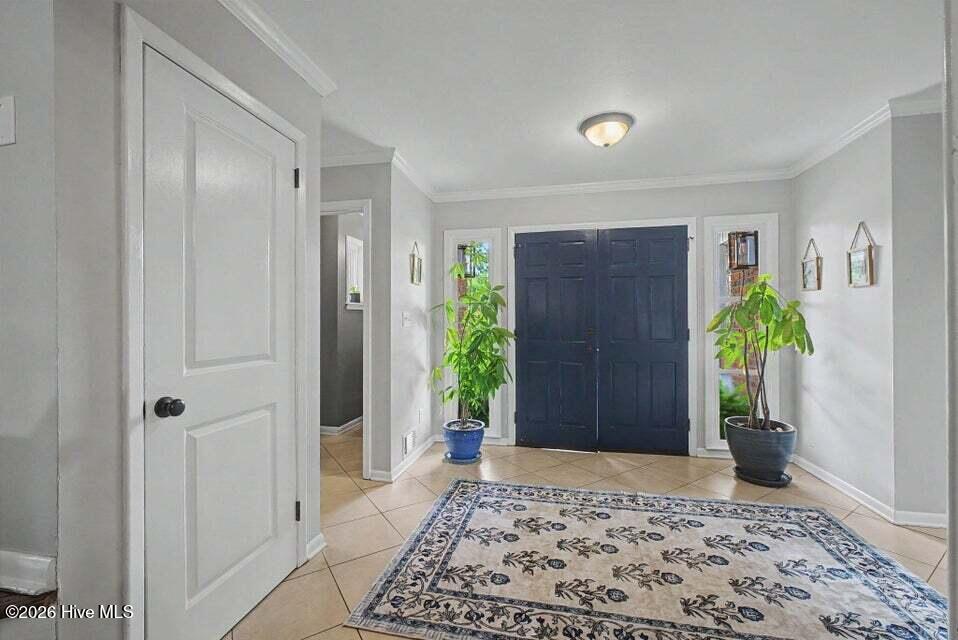 808 Brooks Drive Property Photo 2