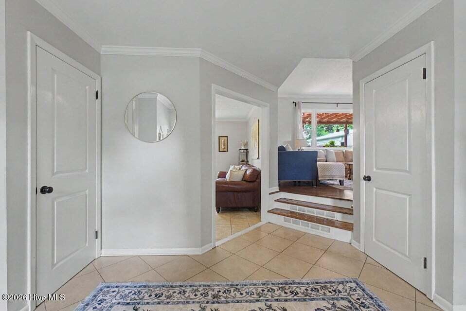 808 Brooks Drive Property Photo 3