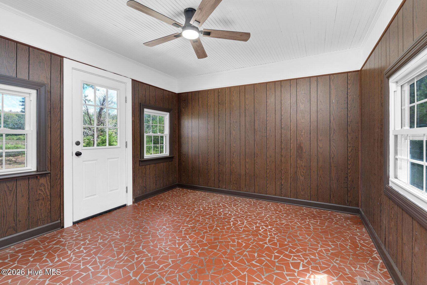2256 Acorn Hill Road Property Photo 13