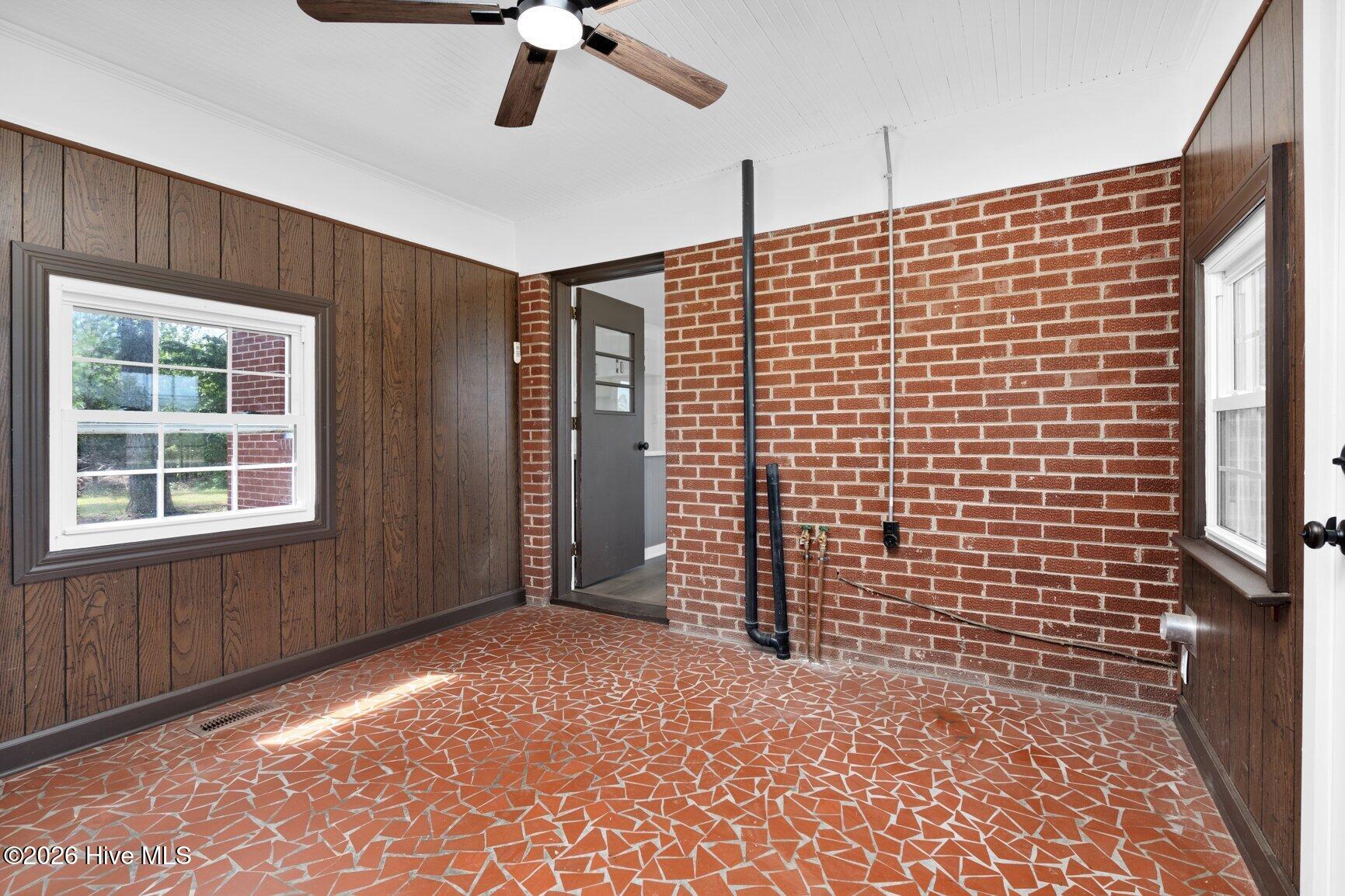 2256 Acorn Hill Road Property Photo 14