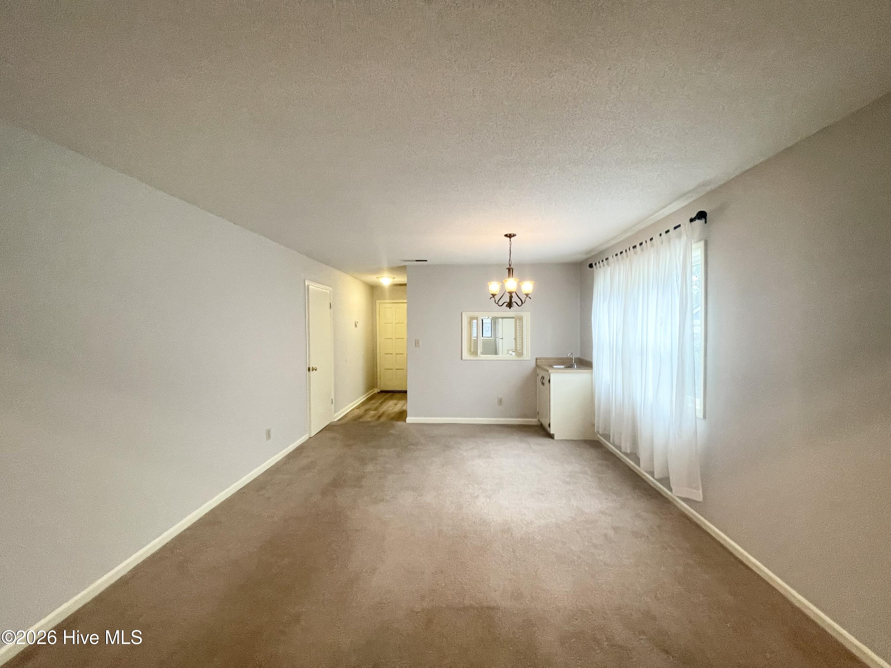 839 Wimbledon Drive Property Photo 6