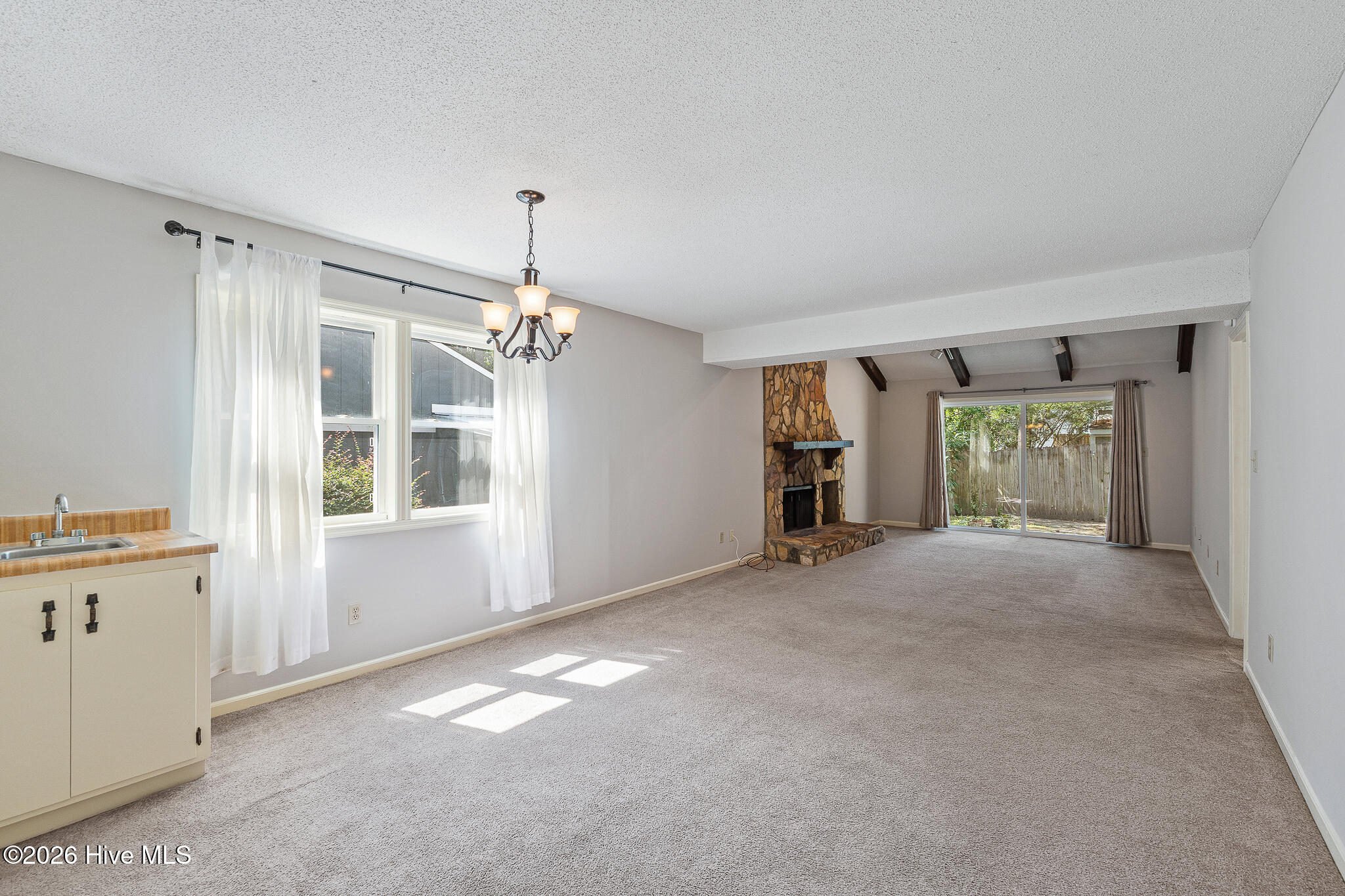 839 Wimbledon Drive Property Photo 6