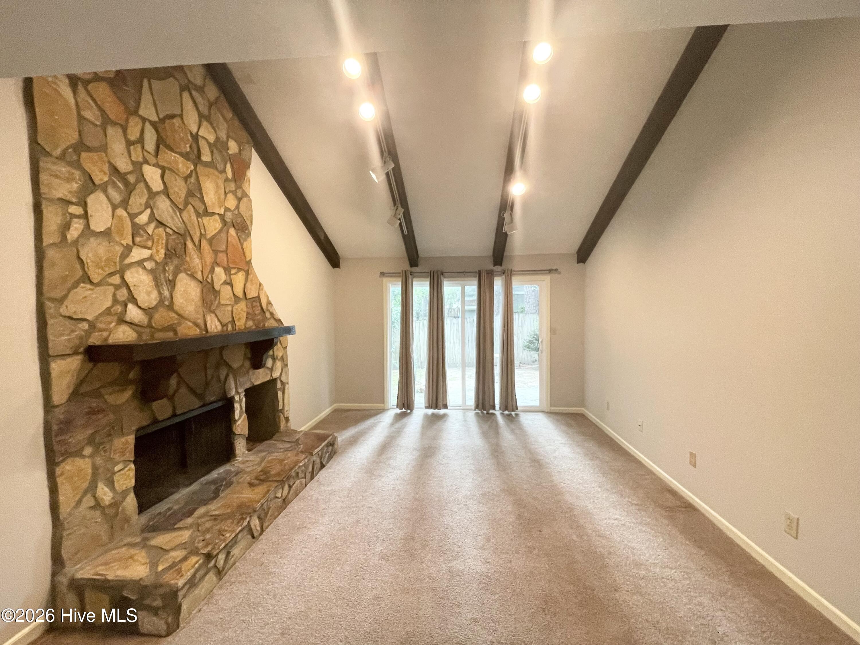 839 Wimbledon Drive Property Photo 7