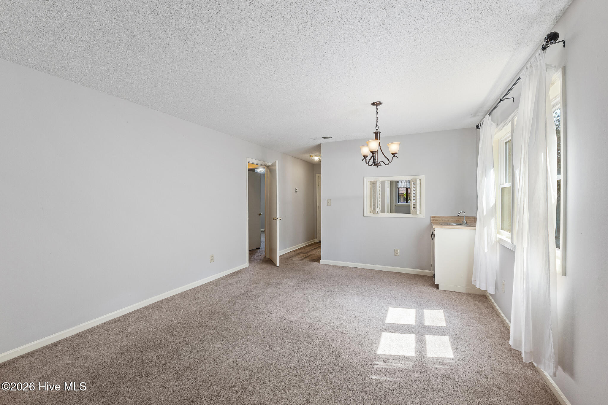 839 Wimbledon Drive Property Photo 9