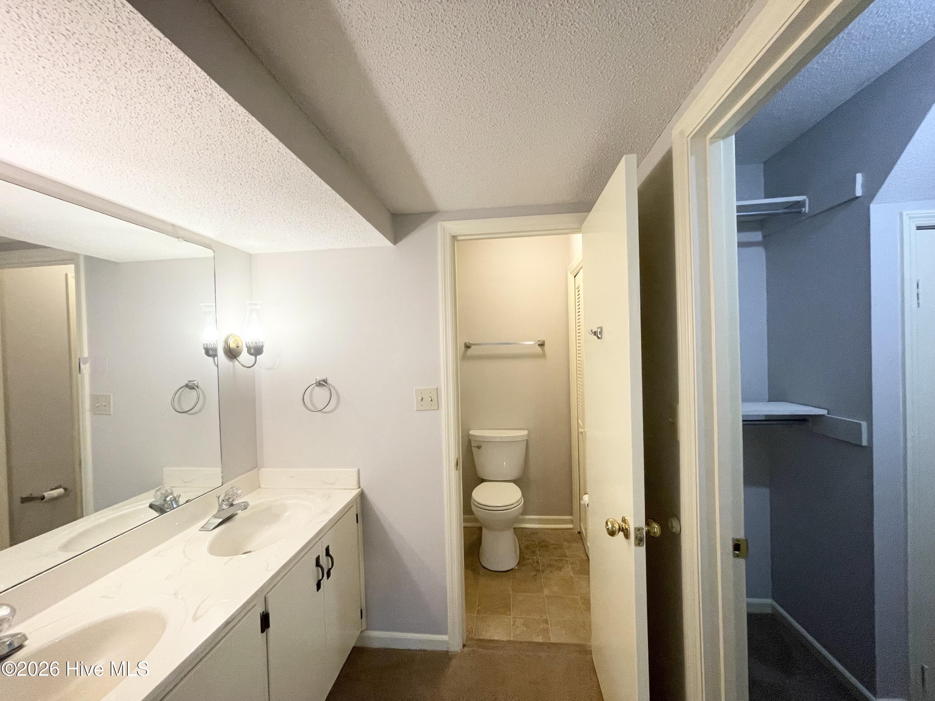839 Wimbledon Drive Property Photo 10