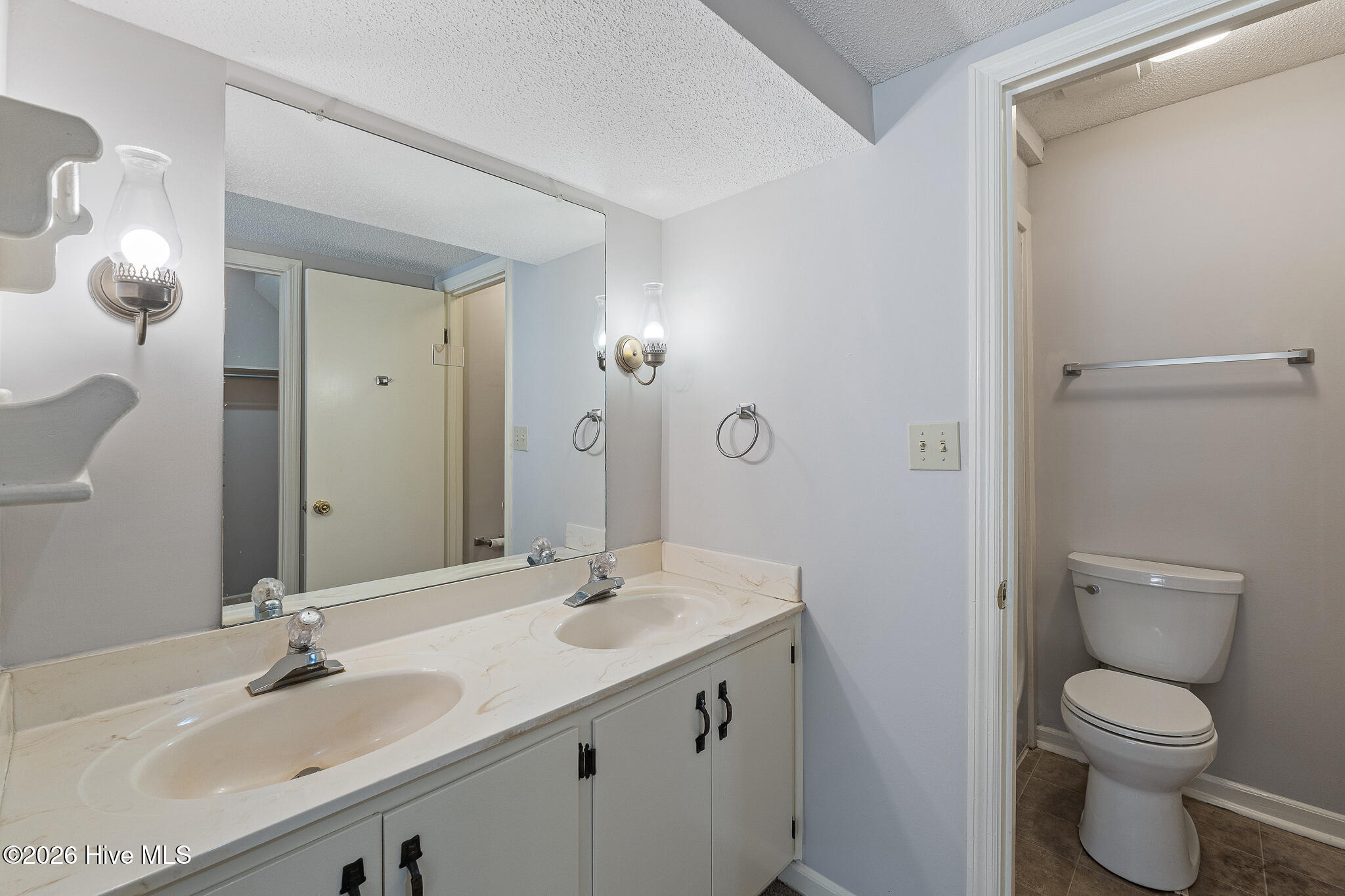 839 Wimbledon Drive Property Photo 12