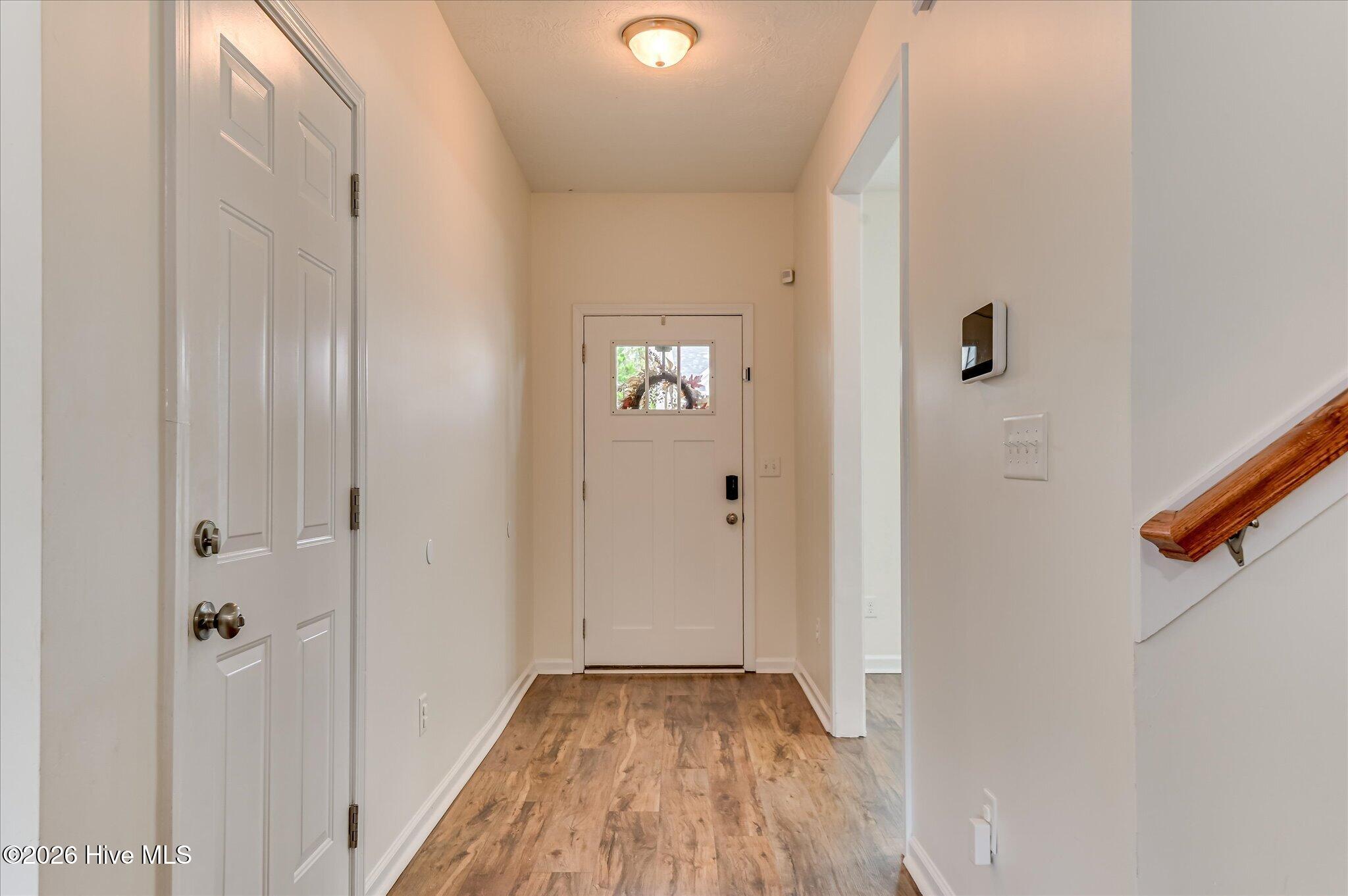 2126 Grove Landing Way Property Photo 5