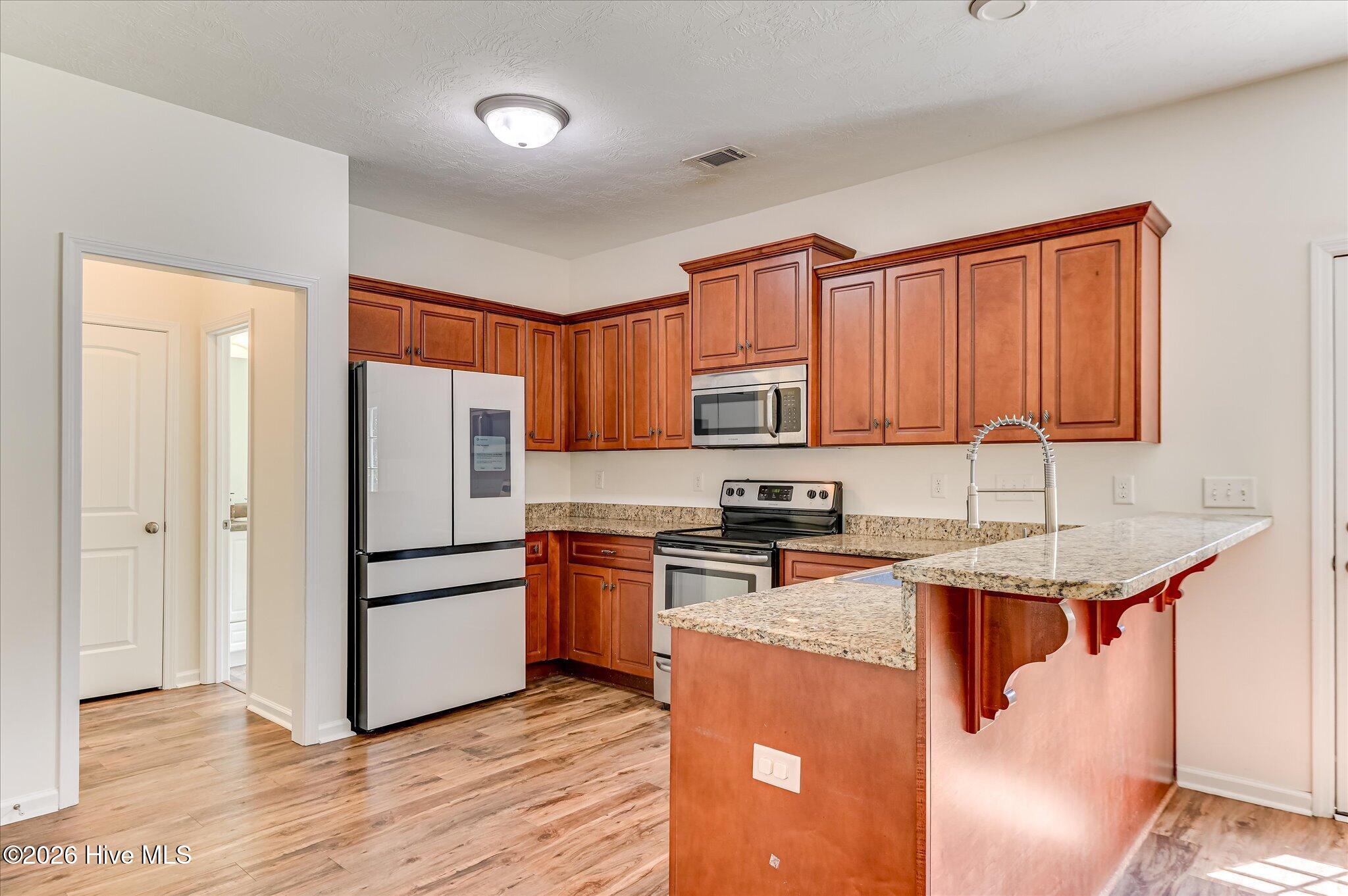 2126 Grove Landing Way Property Photo 7