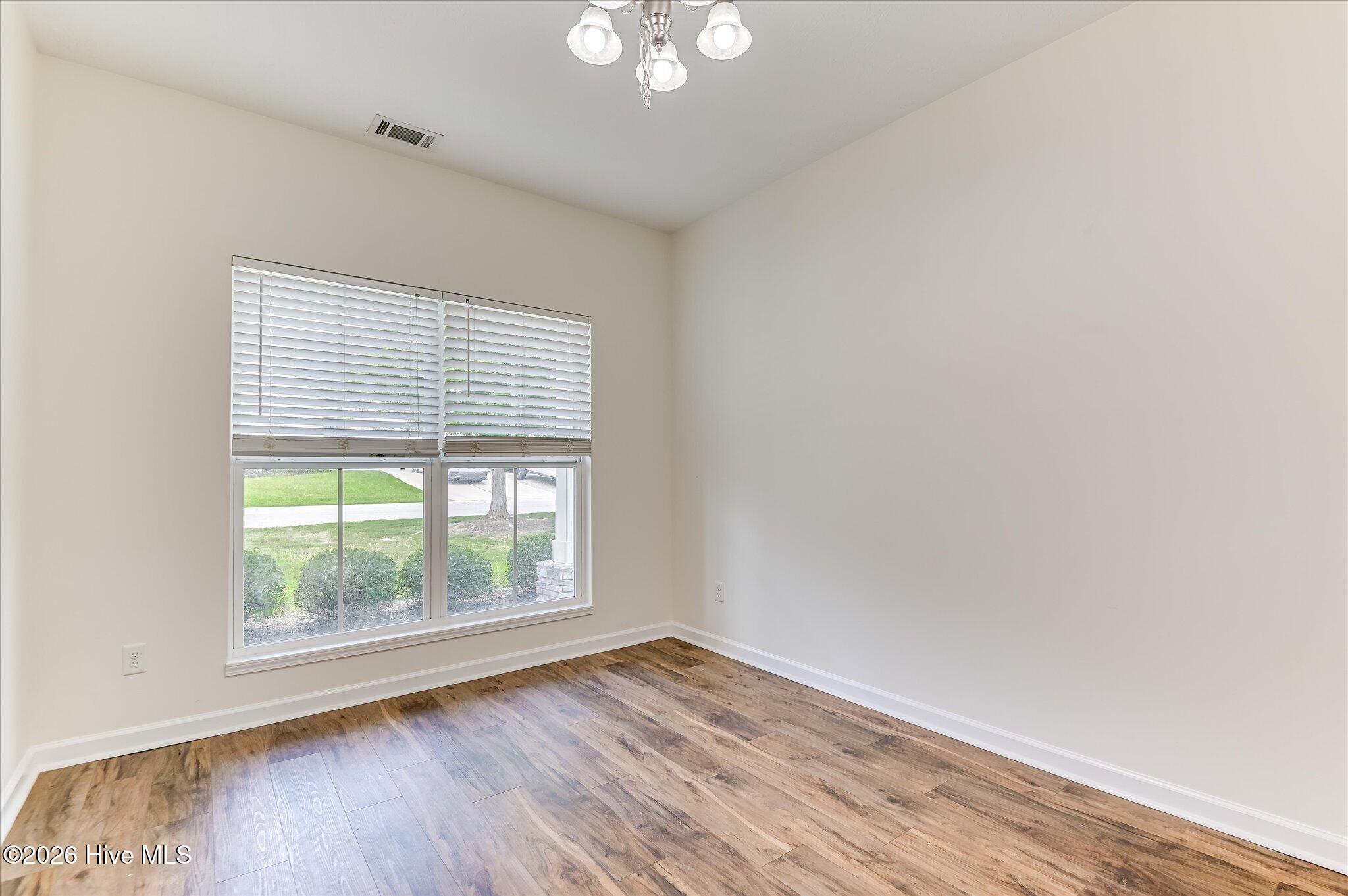 2126 Grove Landing Way Property Photo 14