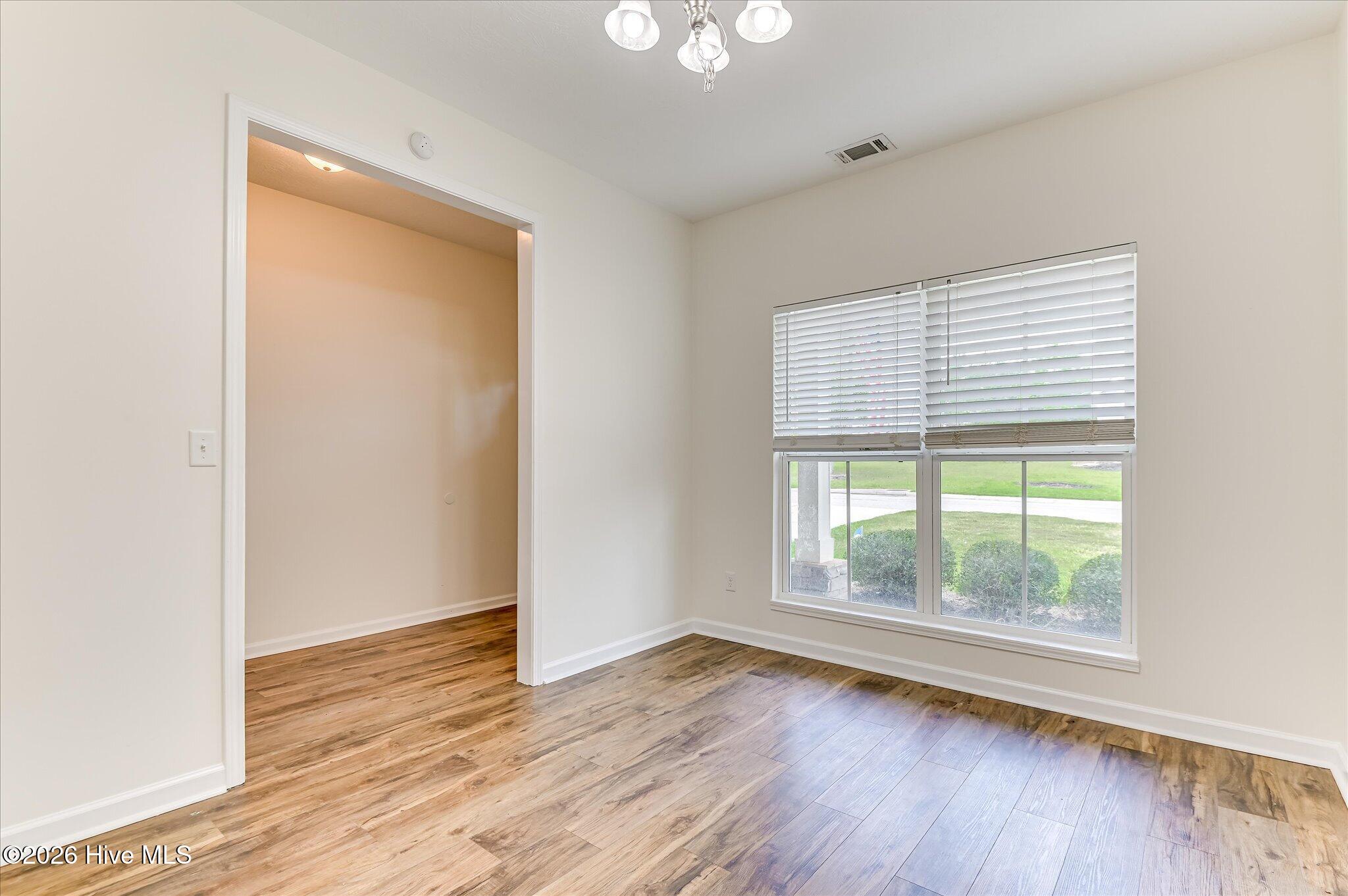 2126 Grove Landing Way Property Photo 15