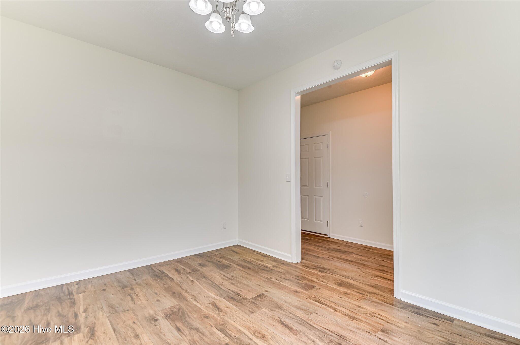 2126 Grove Landing Way Property Photo 16