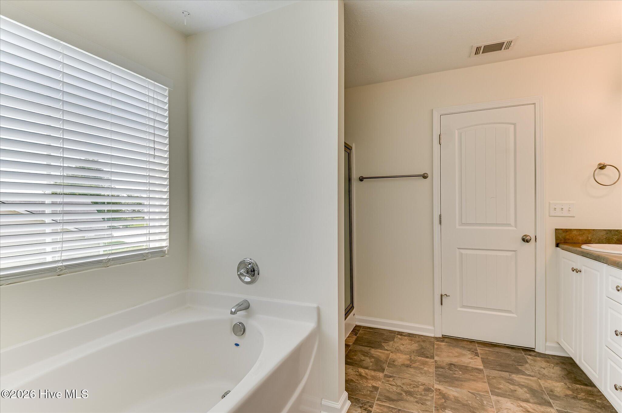 2126 Grove Landing Way Property Photo 29
