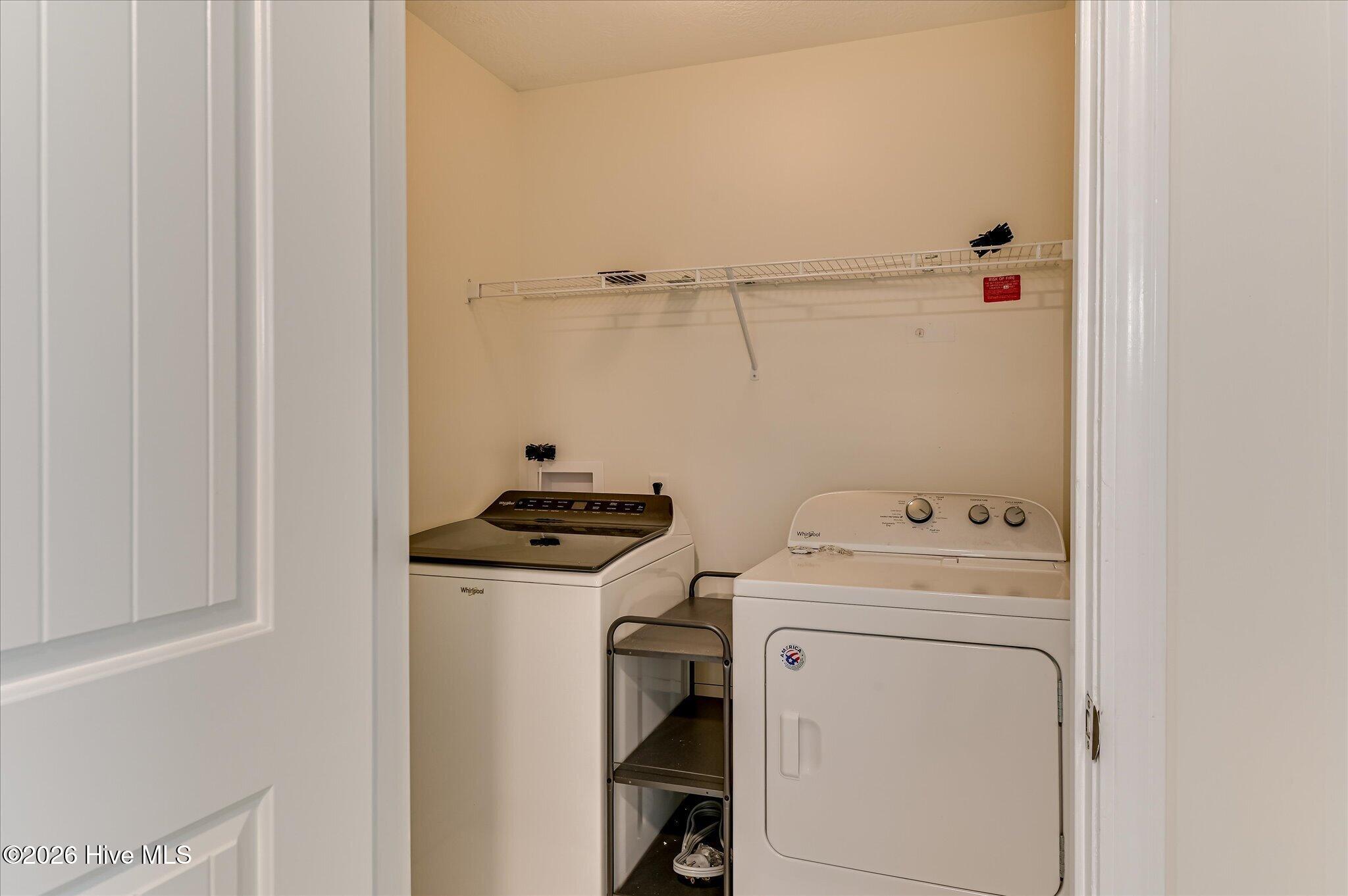 2126 Grove Landing Way Property Photo 39