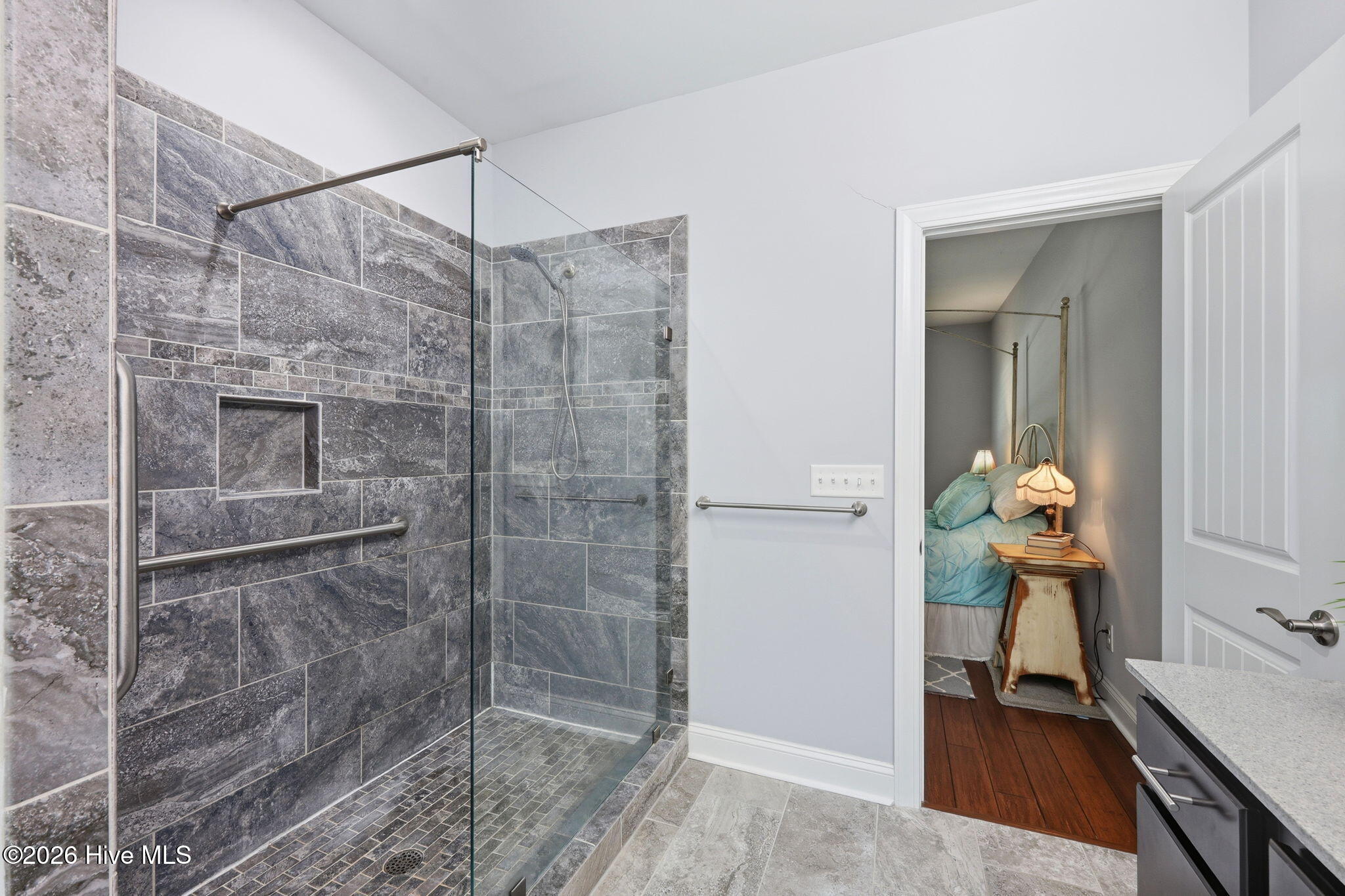 101 Balboa Court Property Photo 32