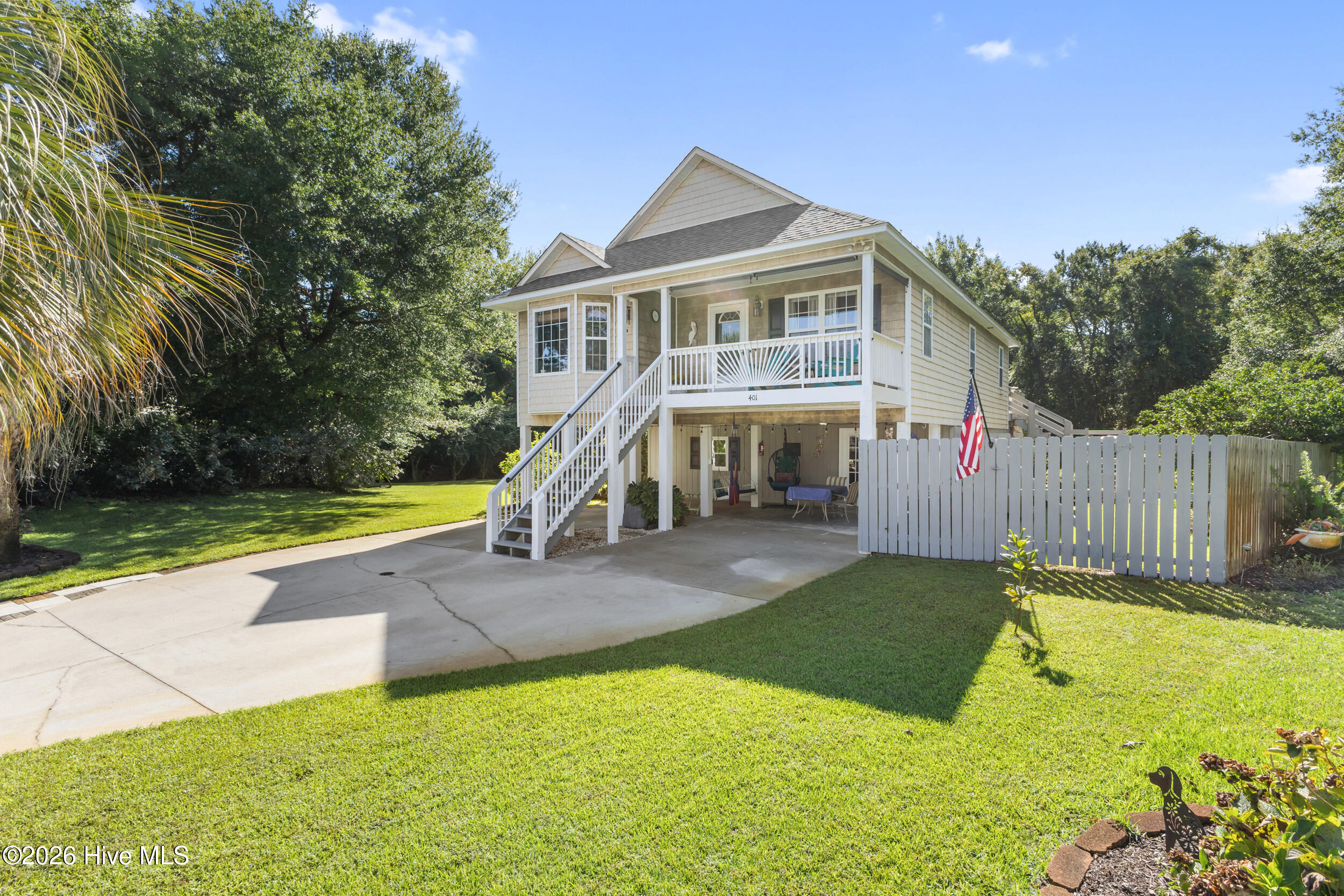 401 Donzi Court Property Photo 1