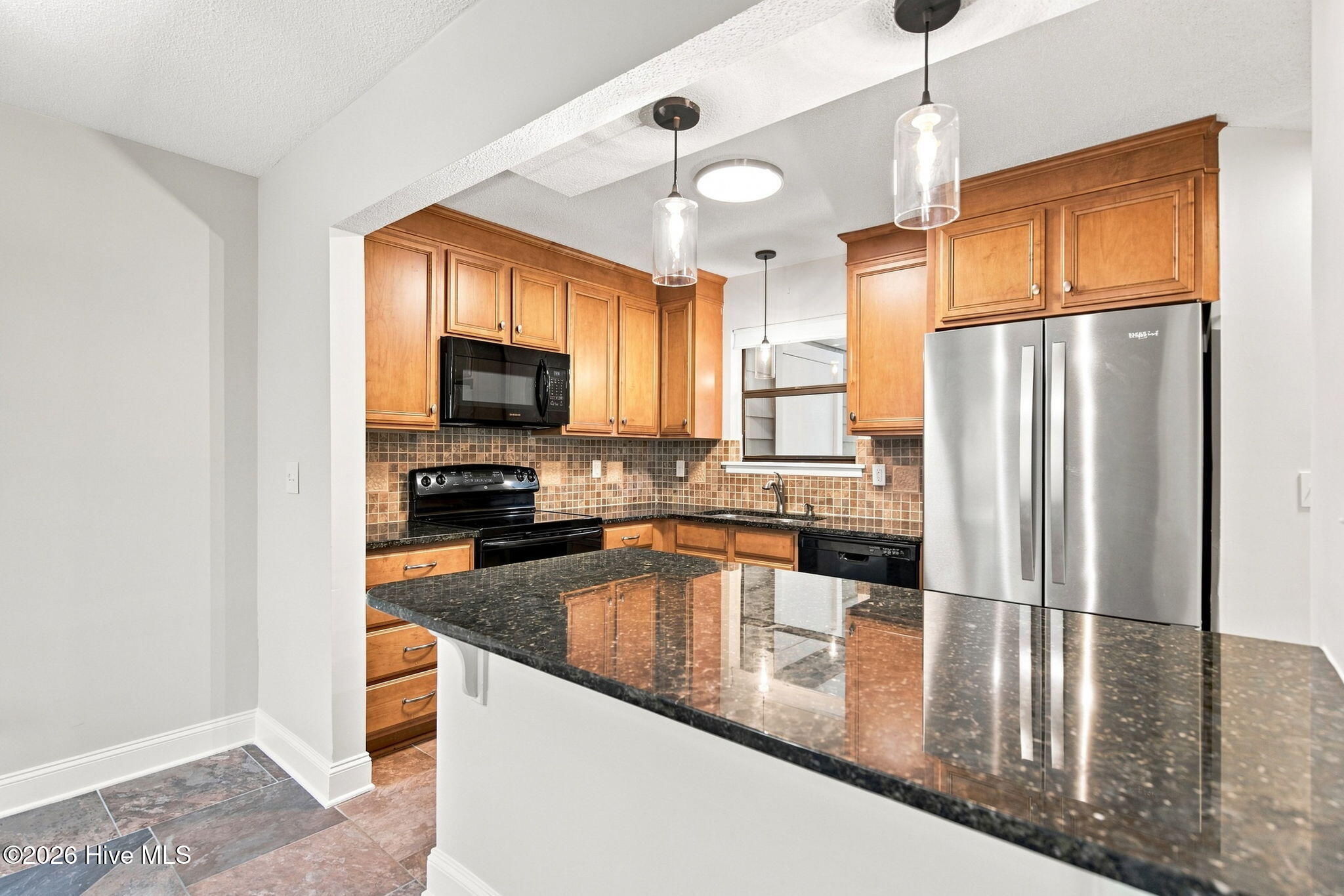 728 Azalea Drive 423 Property Photo 10