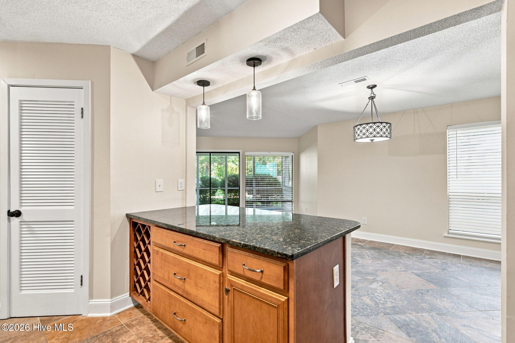 728 Azalea Drive 423 Property Photo 15