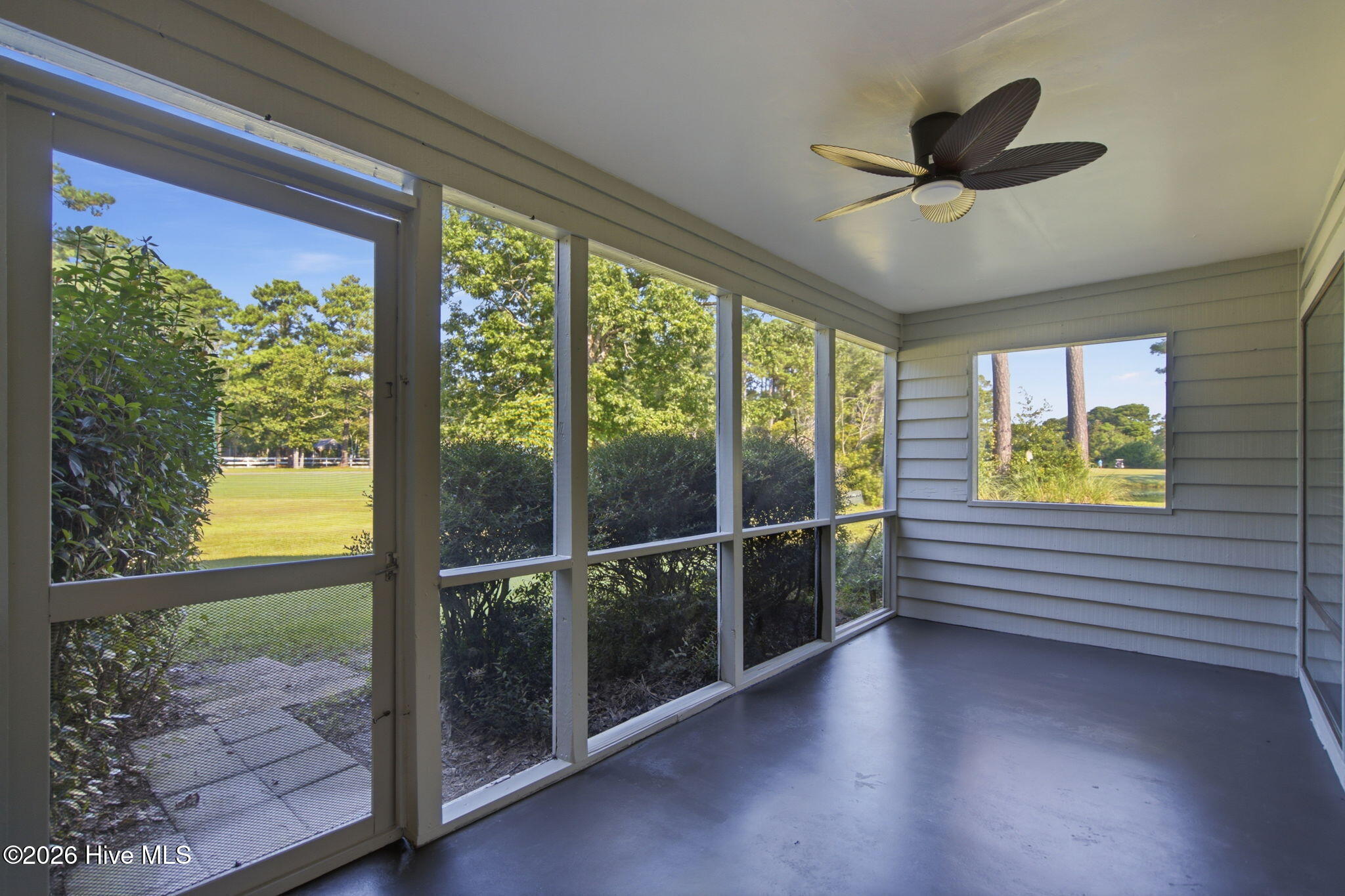 728 Azalea Drive 423 Property Photo 22