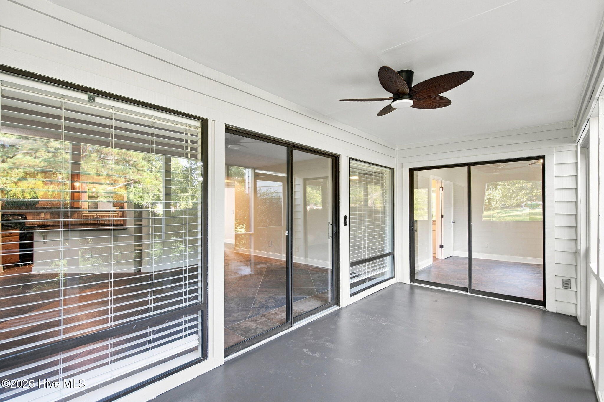 728 Azalea Drive 423 Property Photo 25