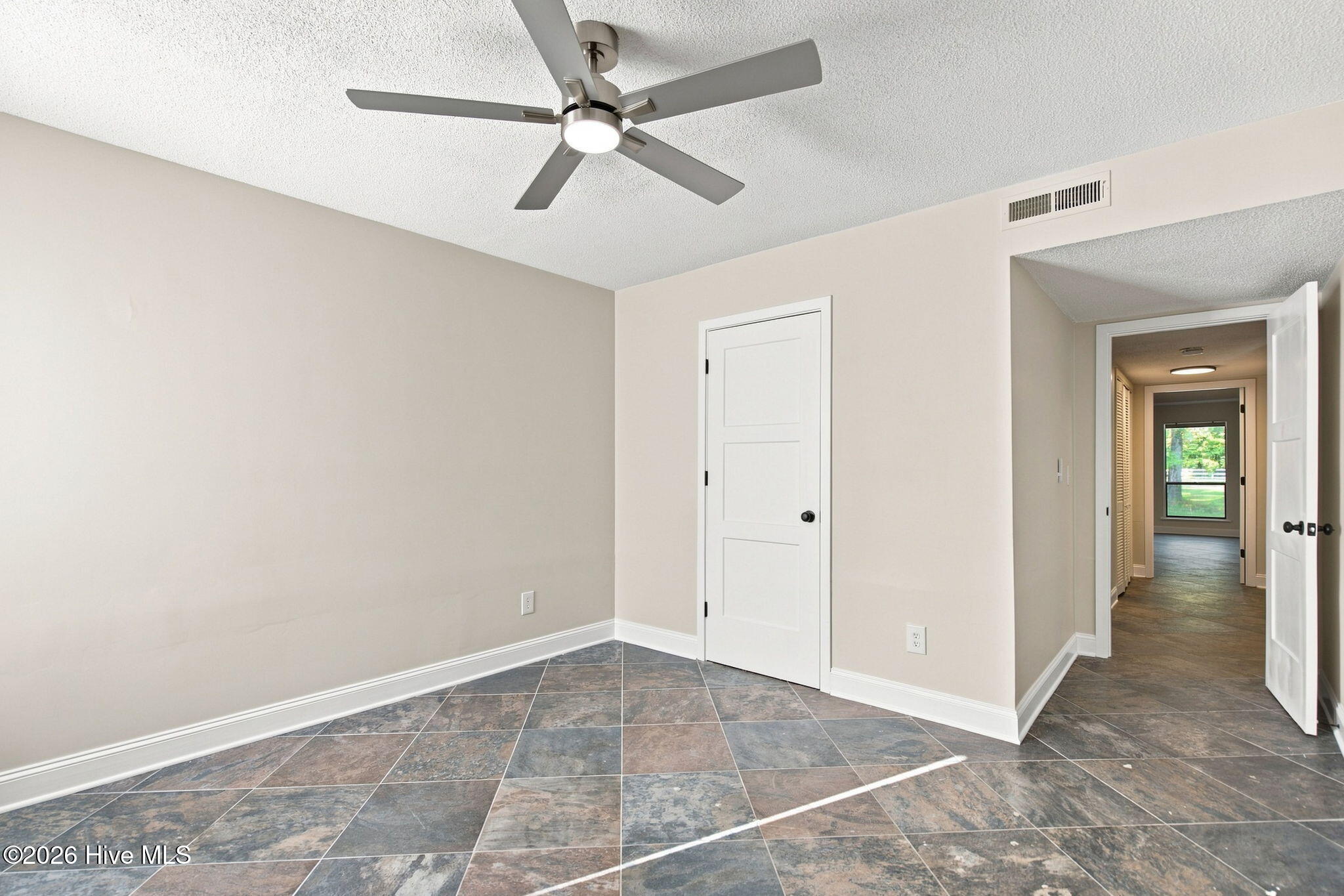 728 Azalea Drive 423 Property Photo 34