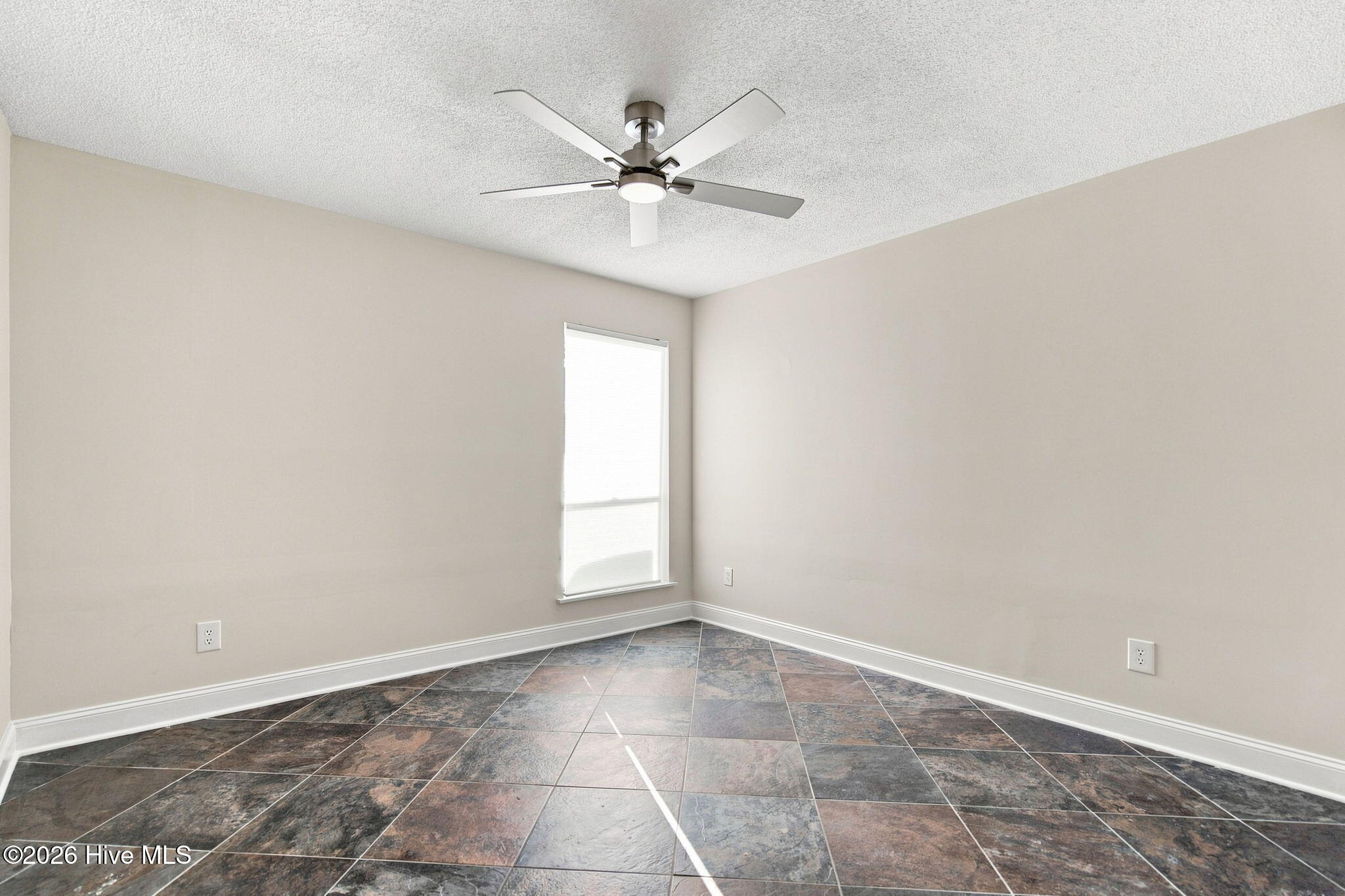 728 Azalea Drive 423 Property Photo 36