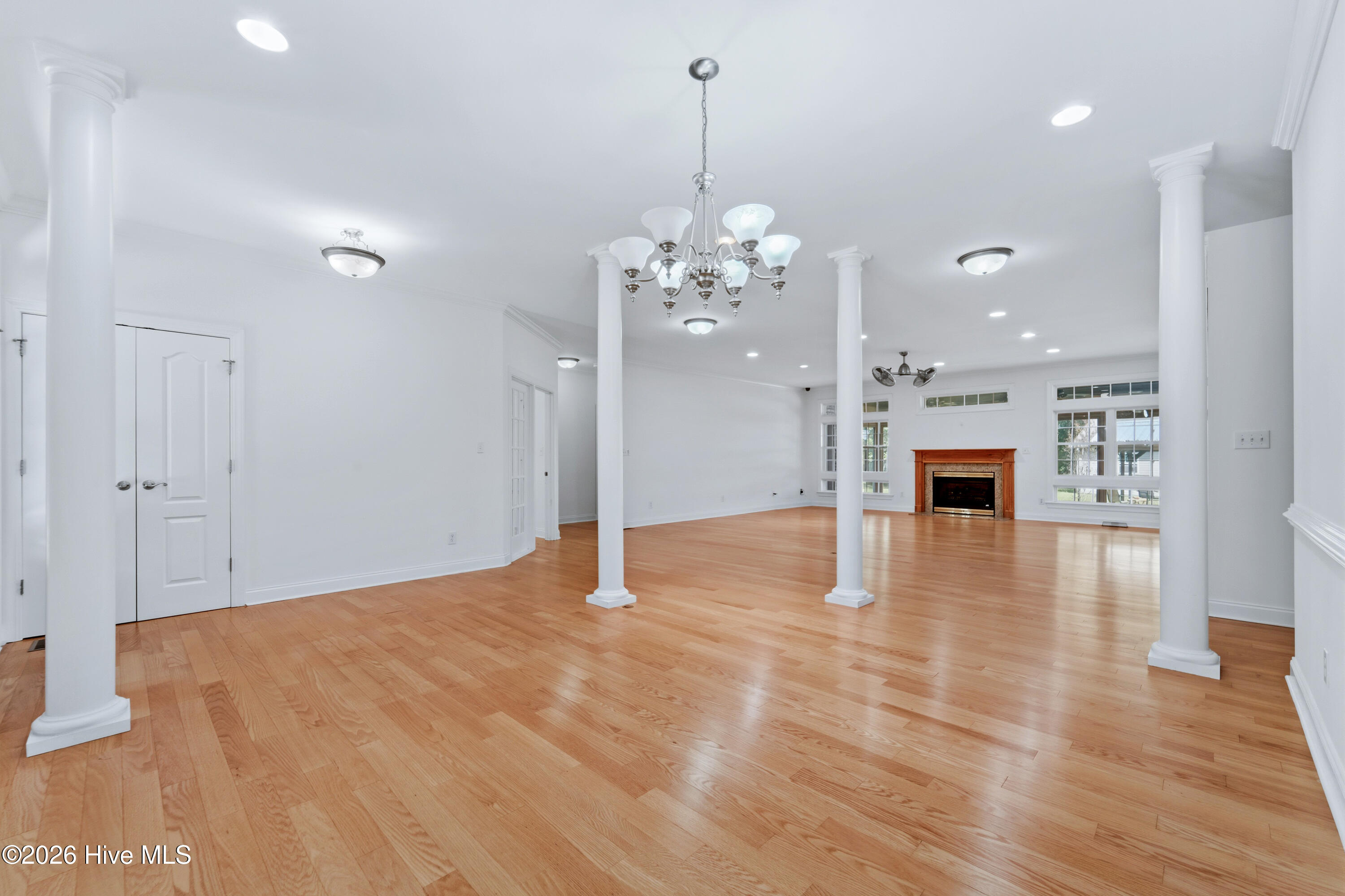 1380 Oak Grove Road Property Photo 5