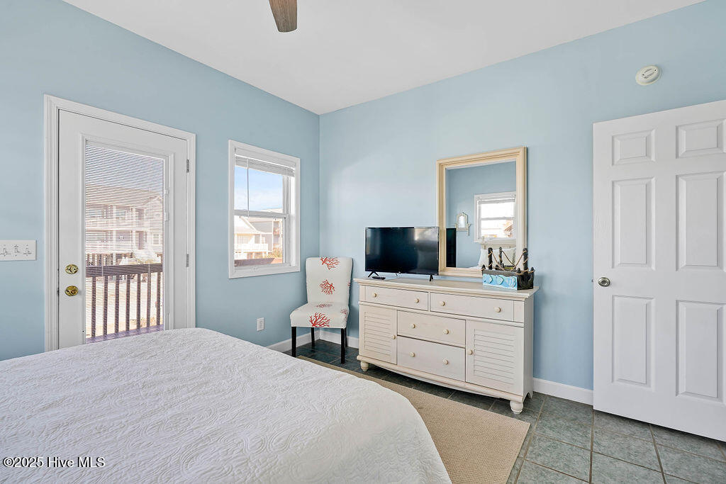 318 E Beach Drive Property Photo 40