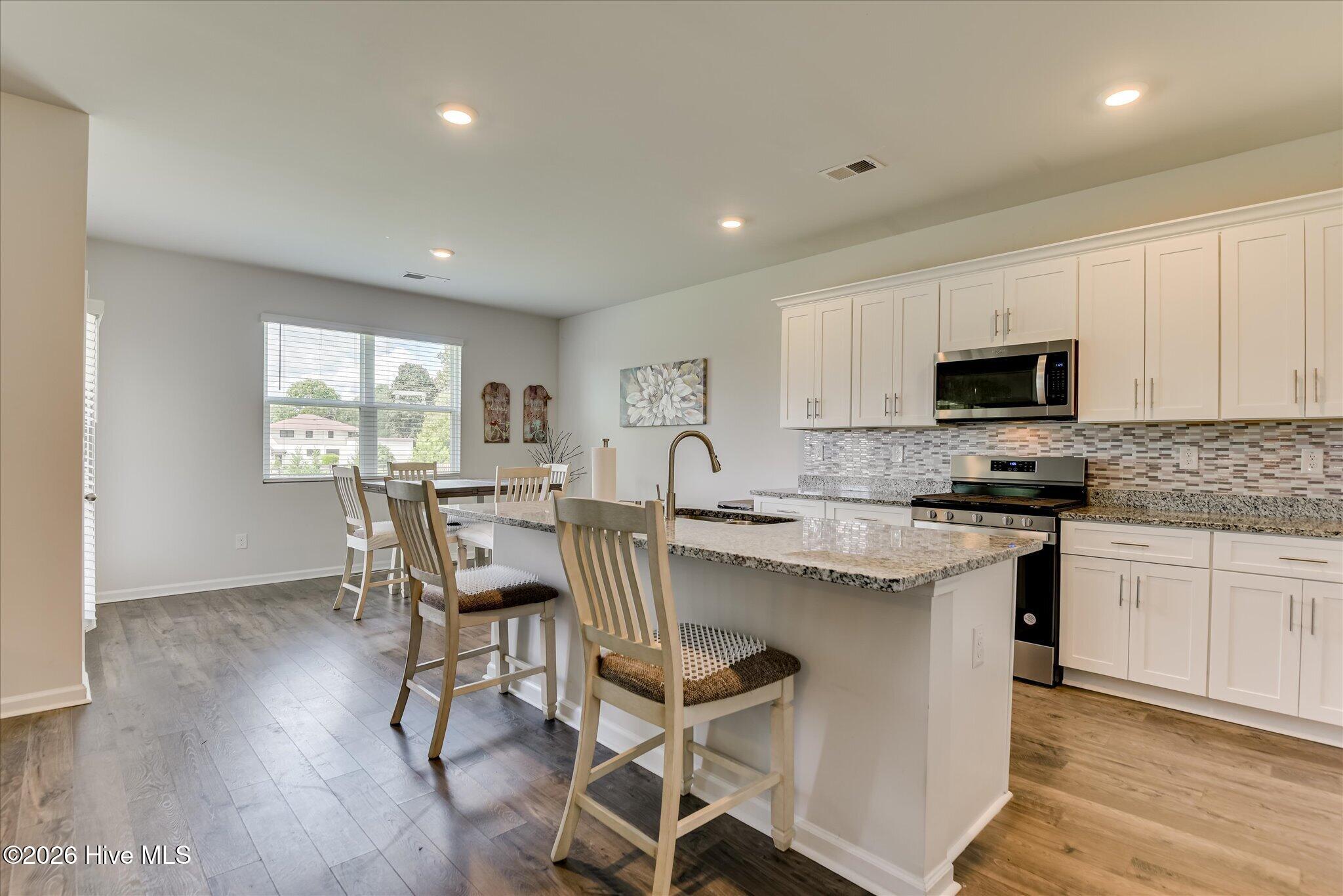 7106 Sideboard Crossing Property Photo 13