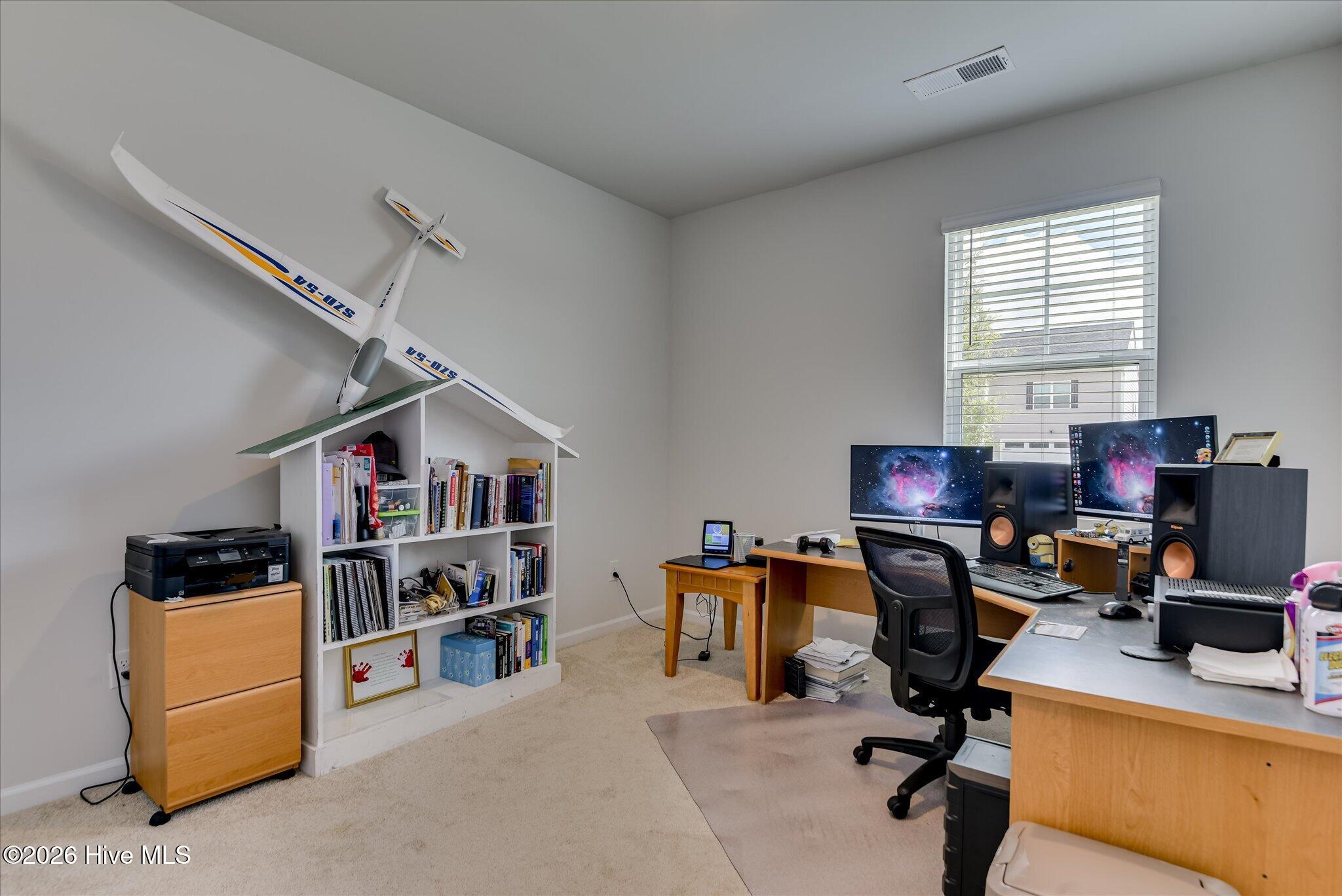 7106 Sideboard Crossing Property Photo 25