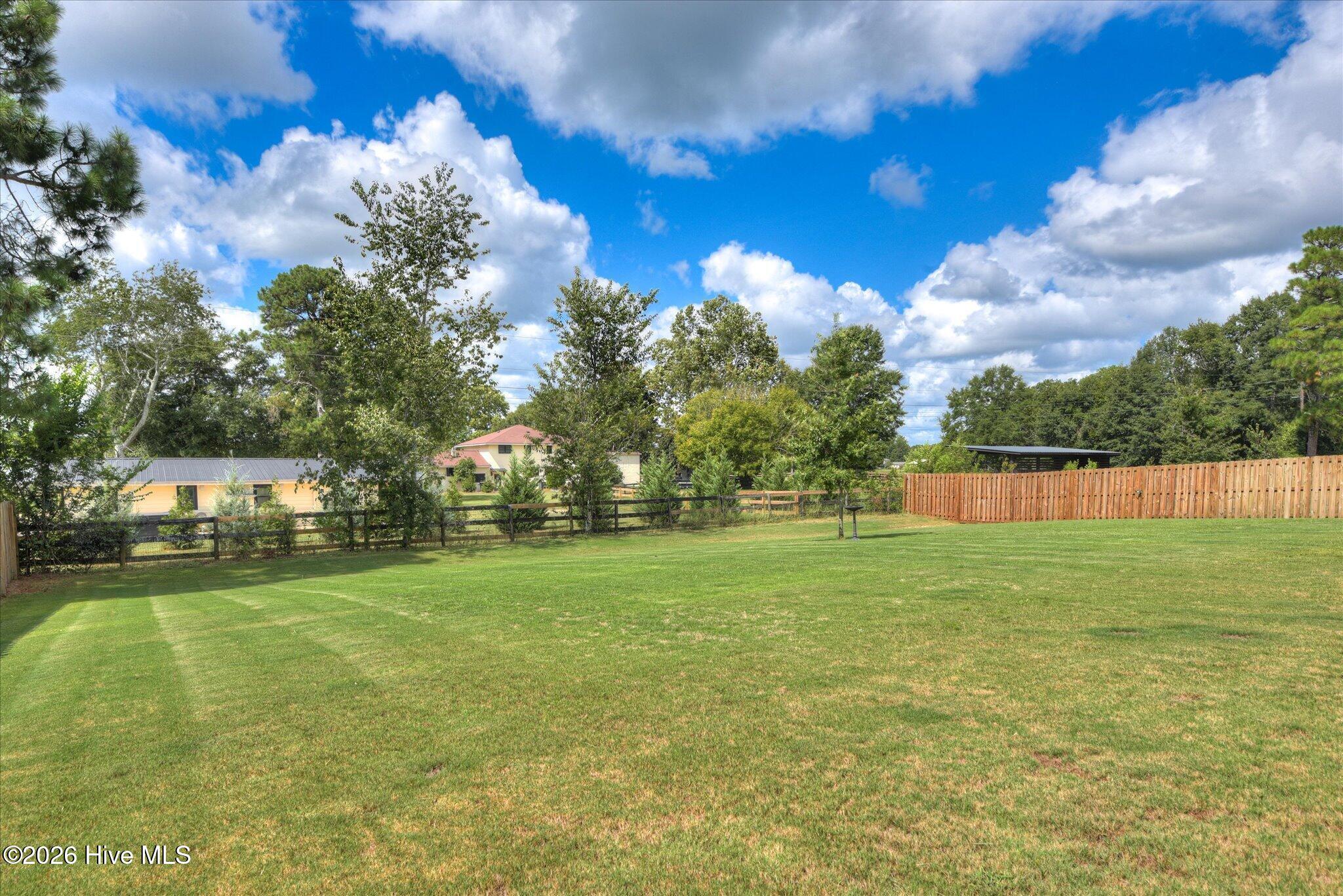 7106 Sideboard Crossing Property Photo 34