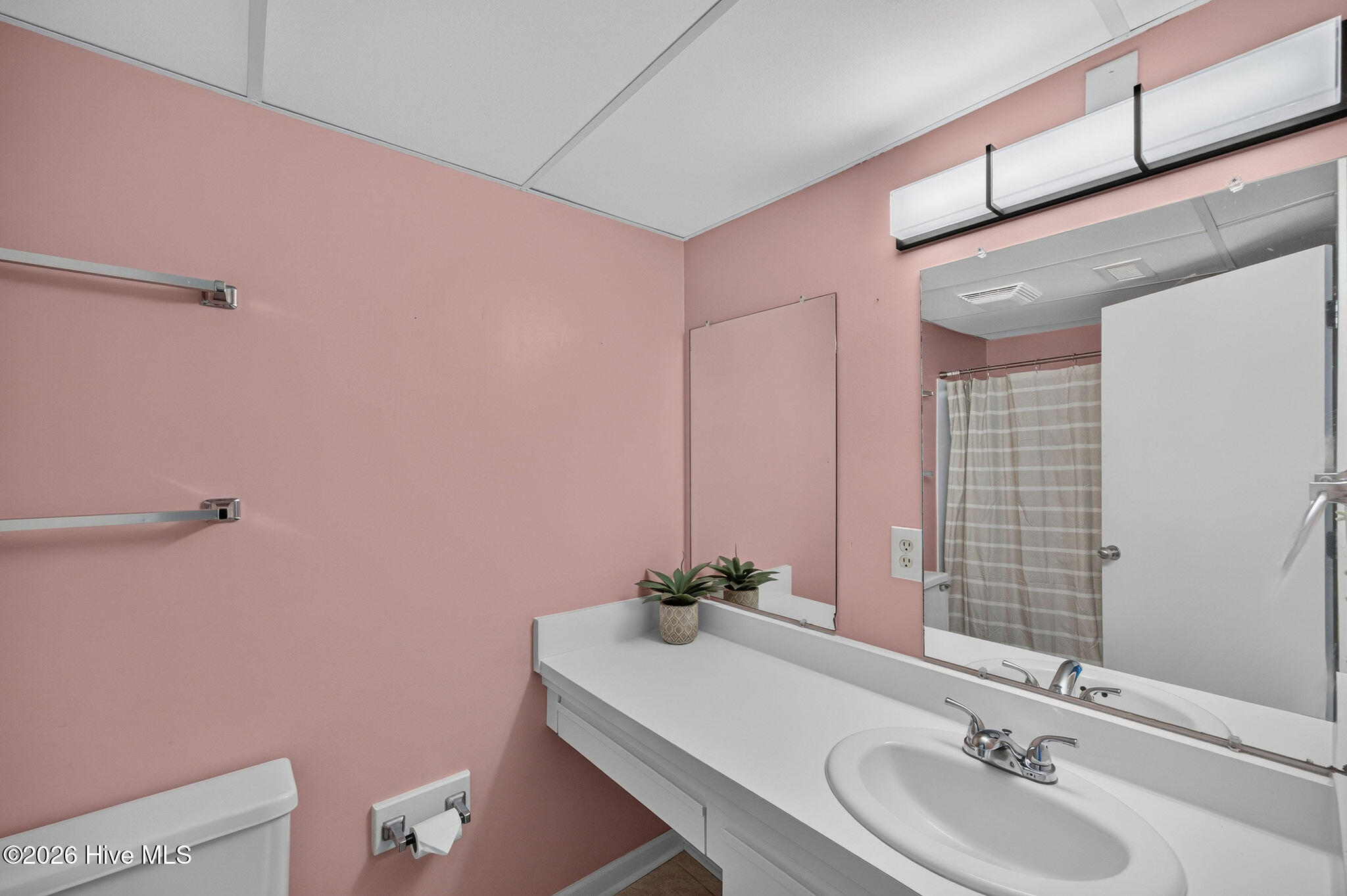 901 S Lake Park Boulevard 307 Property Photo 22