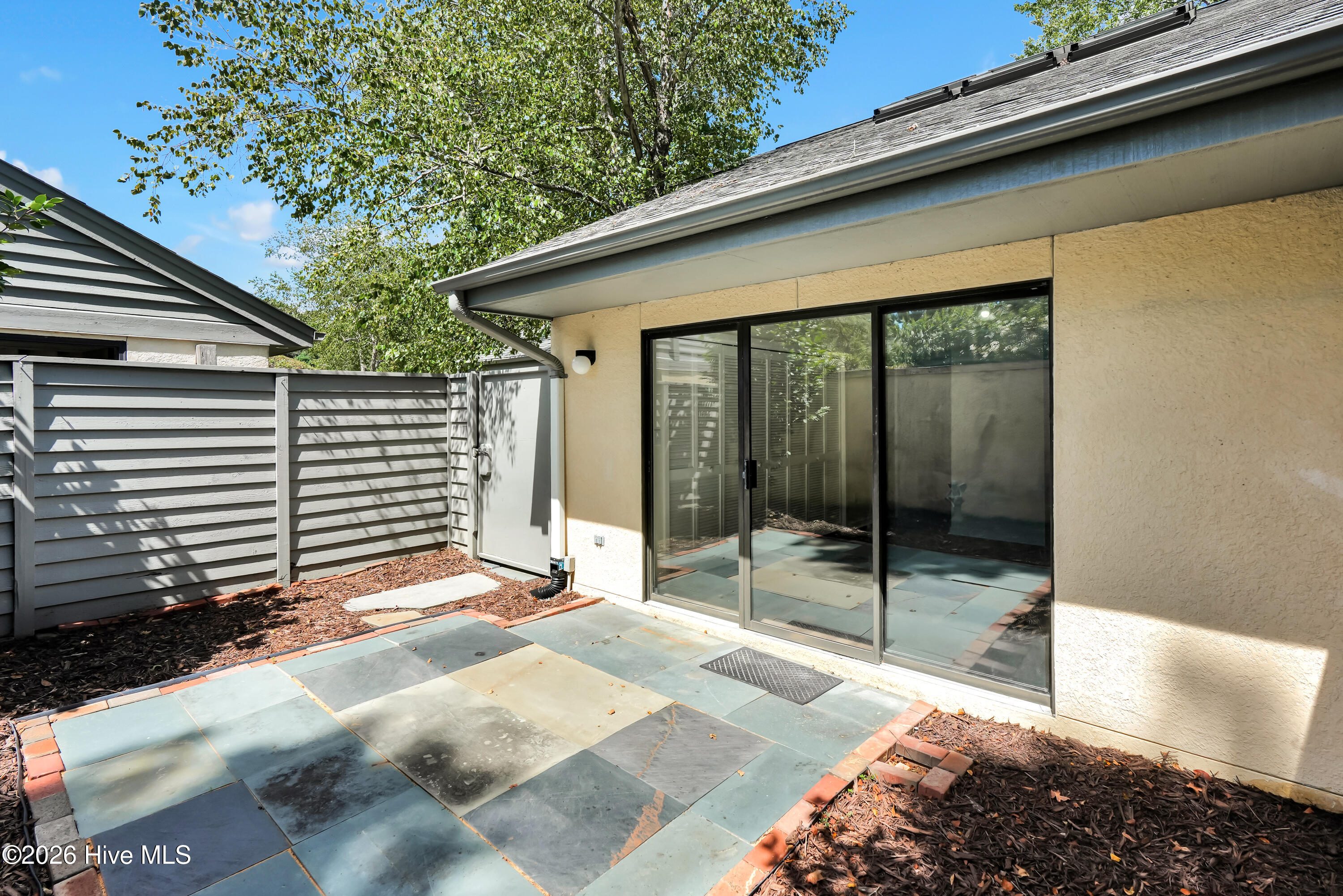 1433 Villa Place E Property Photo 41