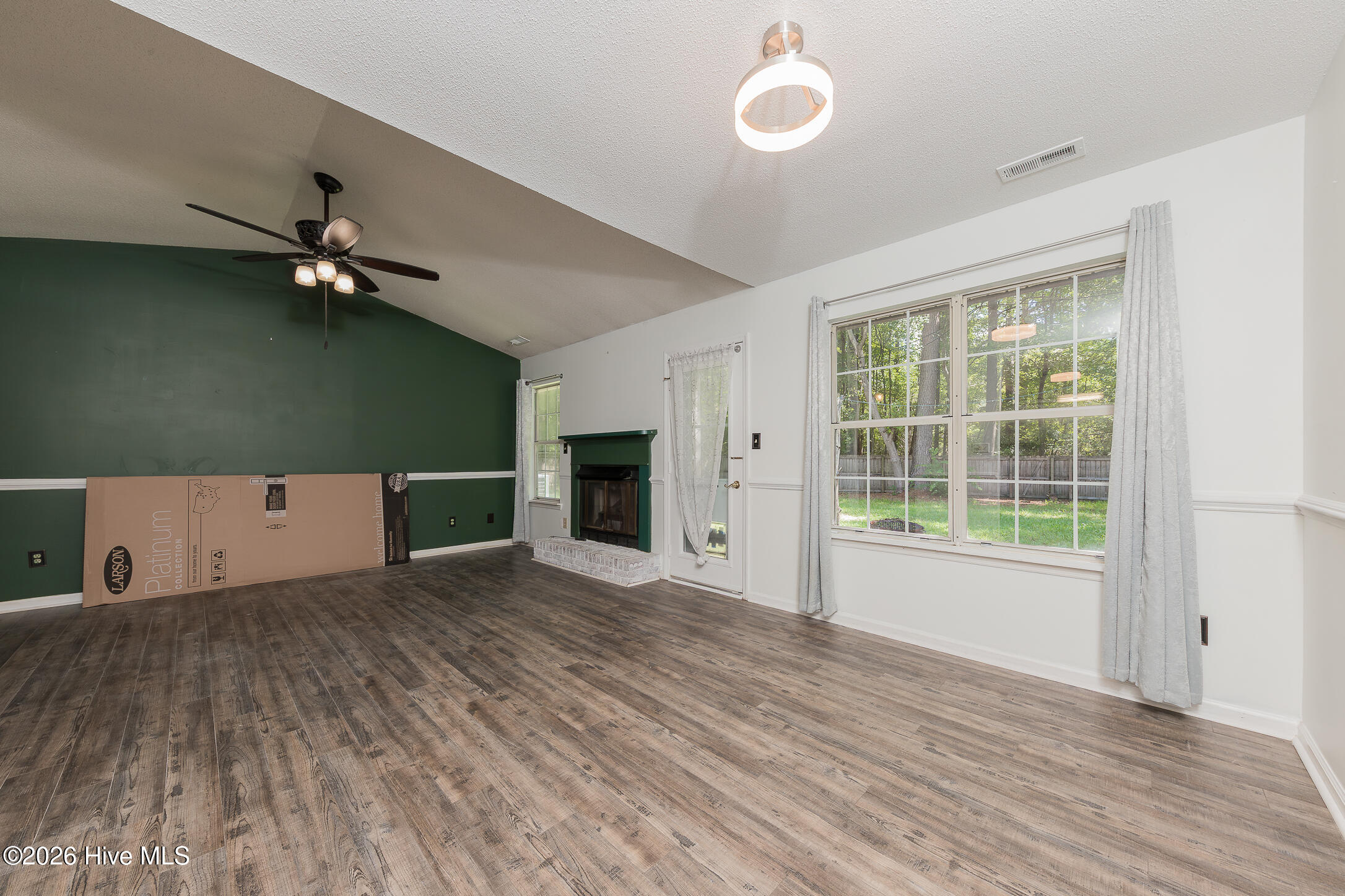506 Sarah Court Property Photo 14