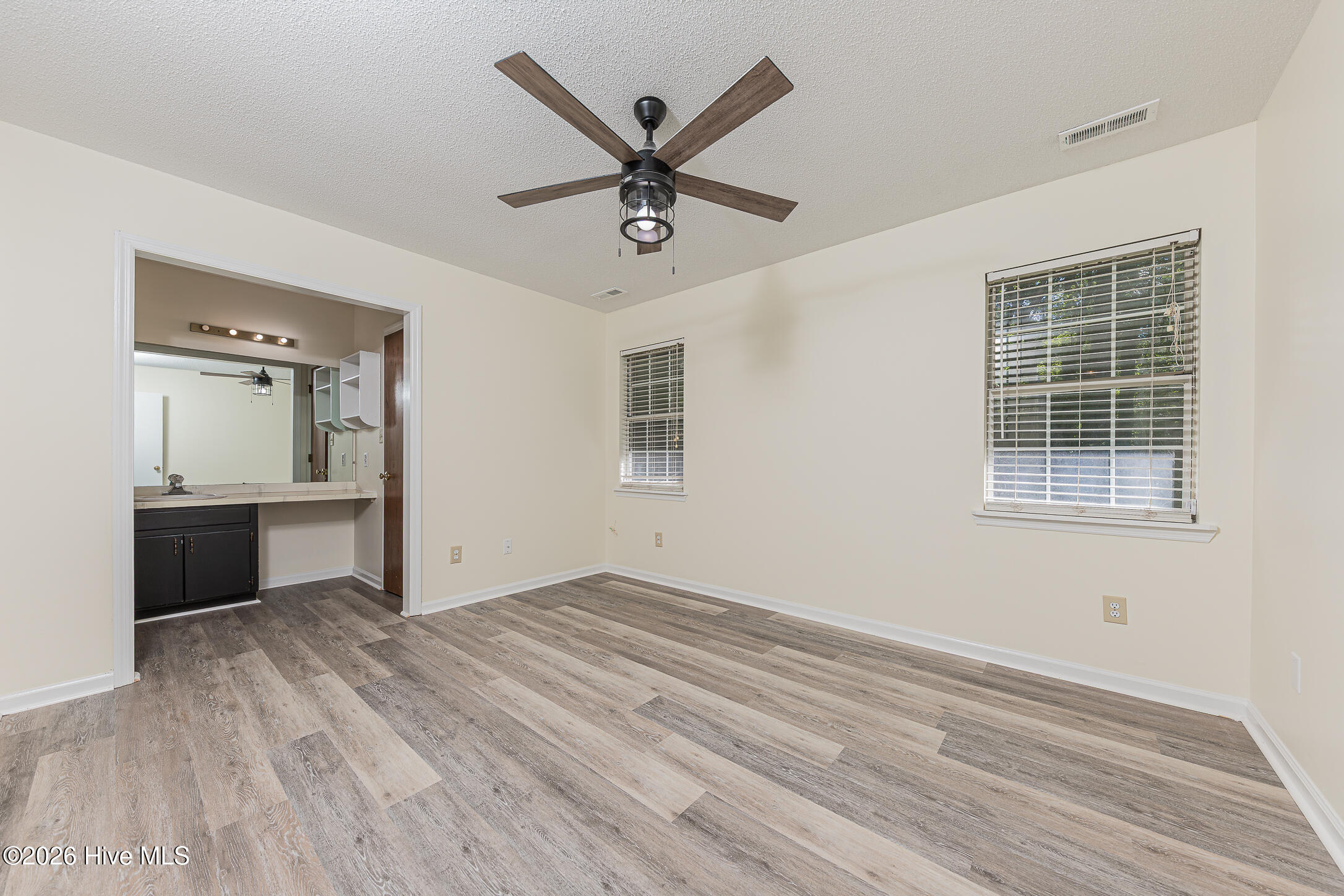 506 Sarah Court Property Photo 20