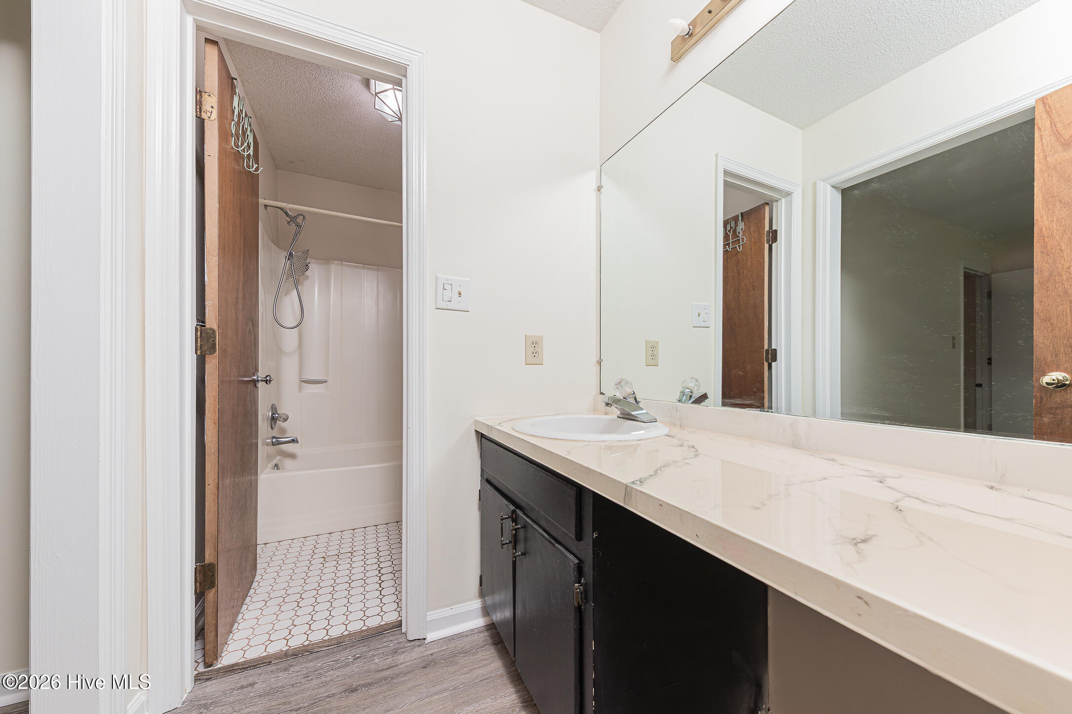 506 Sarah Court Property Photo 25