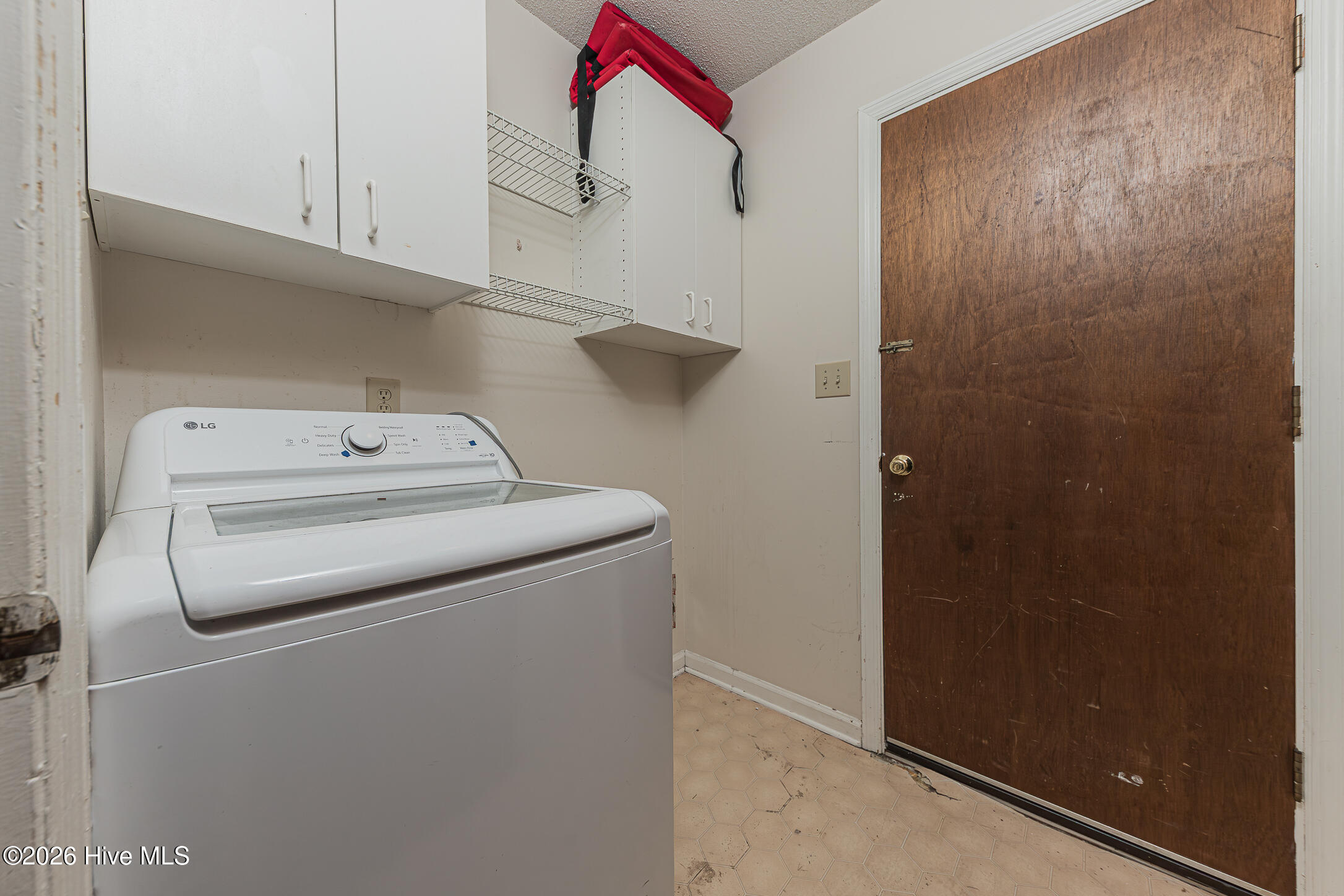 506 Sarah Court Property Photo 38