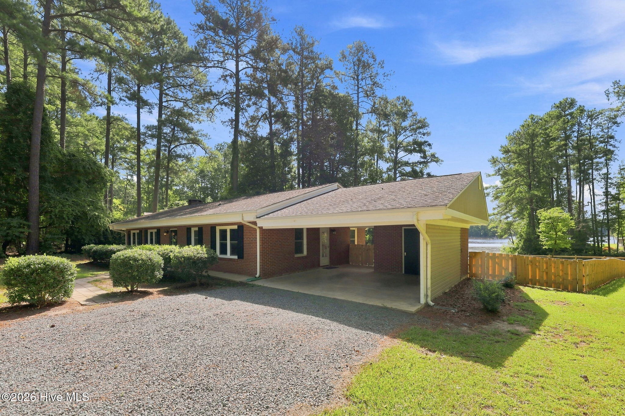 117 Lakeview Drive Property Photo 2
