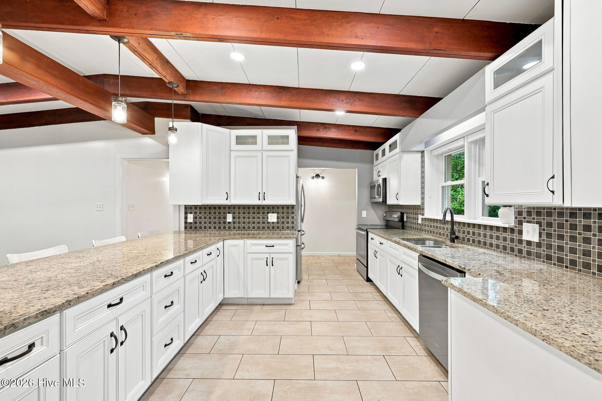 117 Lakeview Drive Property Photo 12