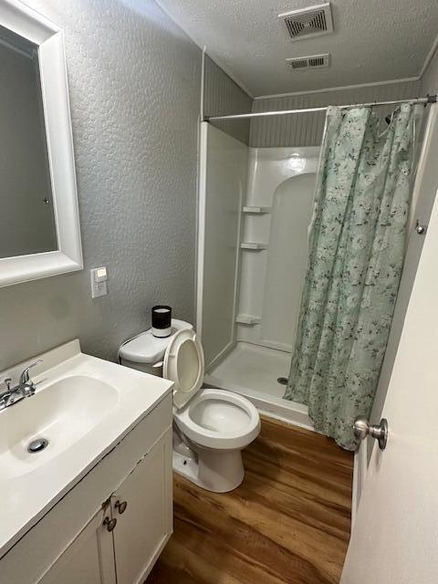 2019 Kennedy Drive Property Photo 5