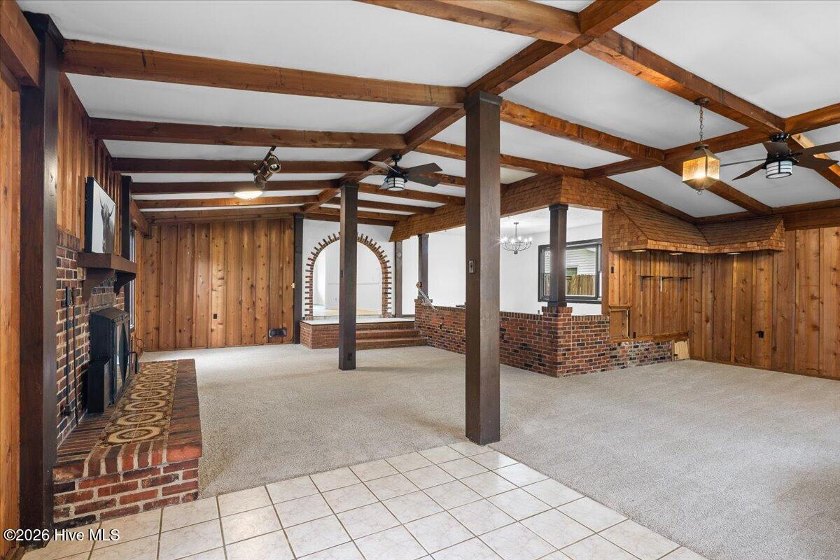 742 Newport Road Property Photo 9